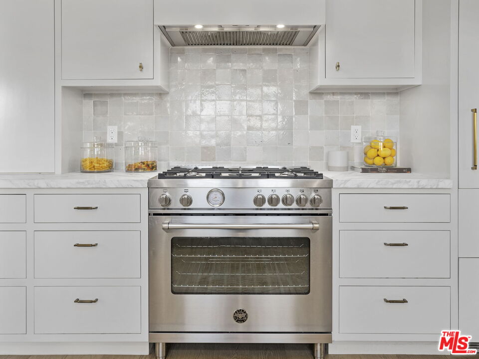 2304 Vestal Ave | Elysian Heights