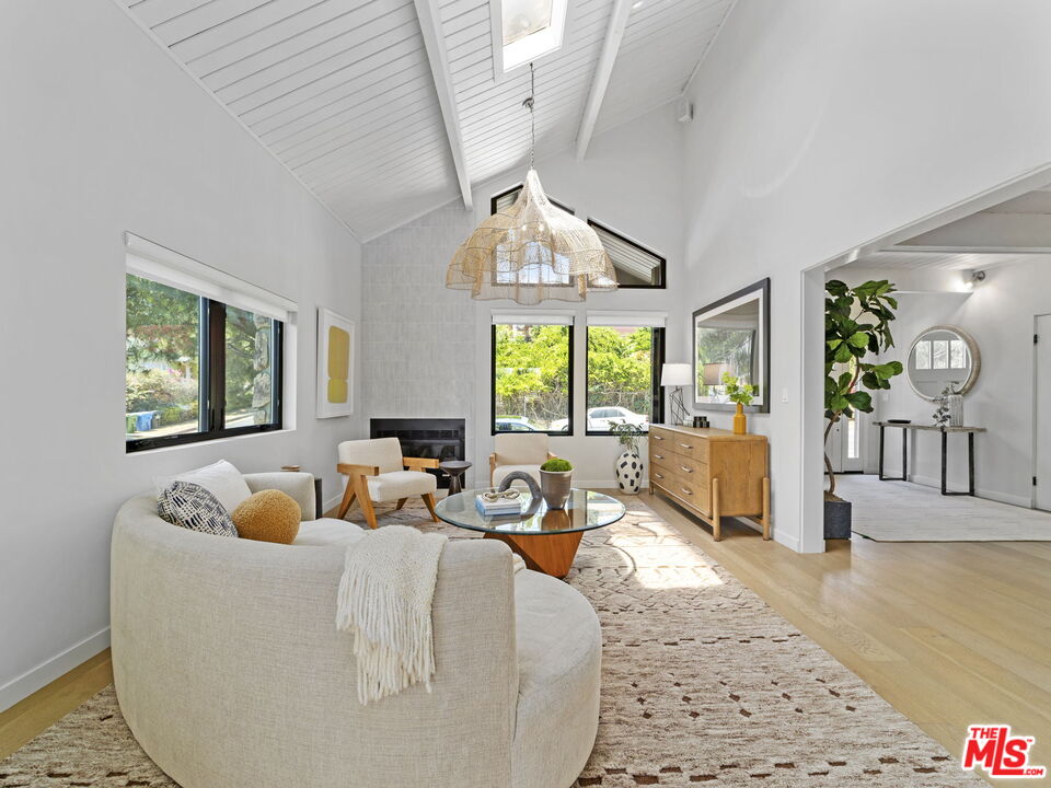 2304 Vestal Ave | Elysian Heights