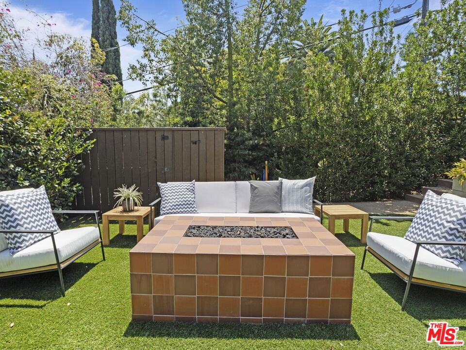 2304 Vestal Ave | Elysian Heights