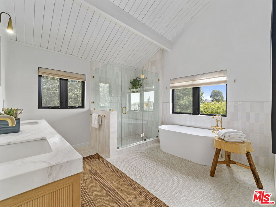 2304 Vestal Ave | Elysian Heights