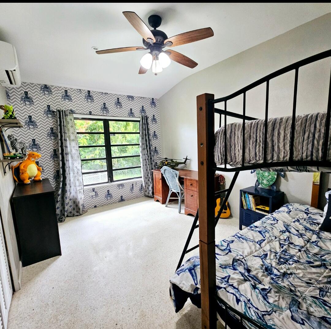 28 A&C Rattan QU, 28 A&C, St. Croix Unit: 28 A&C