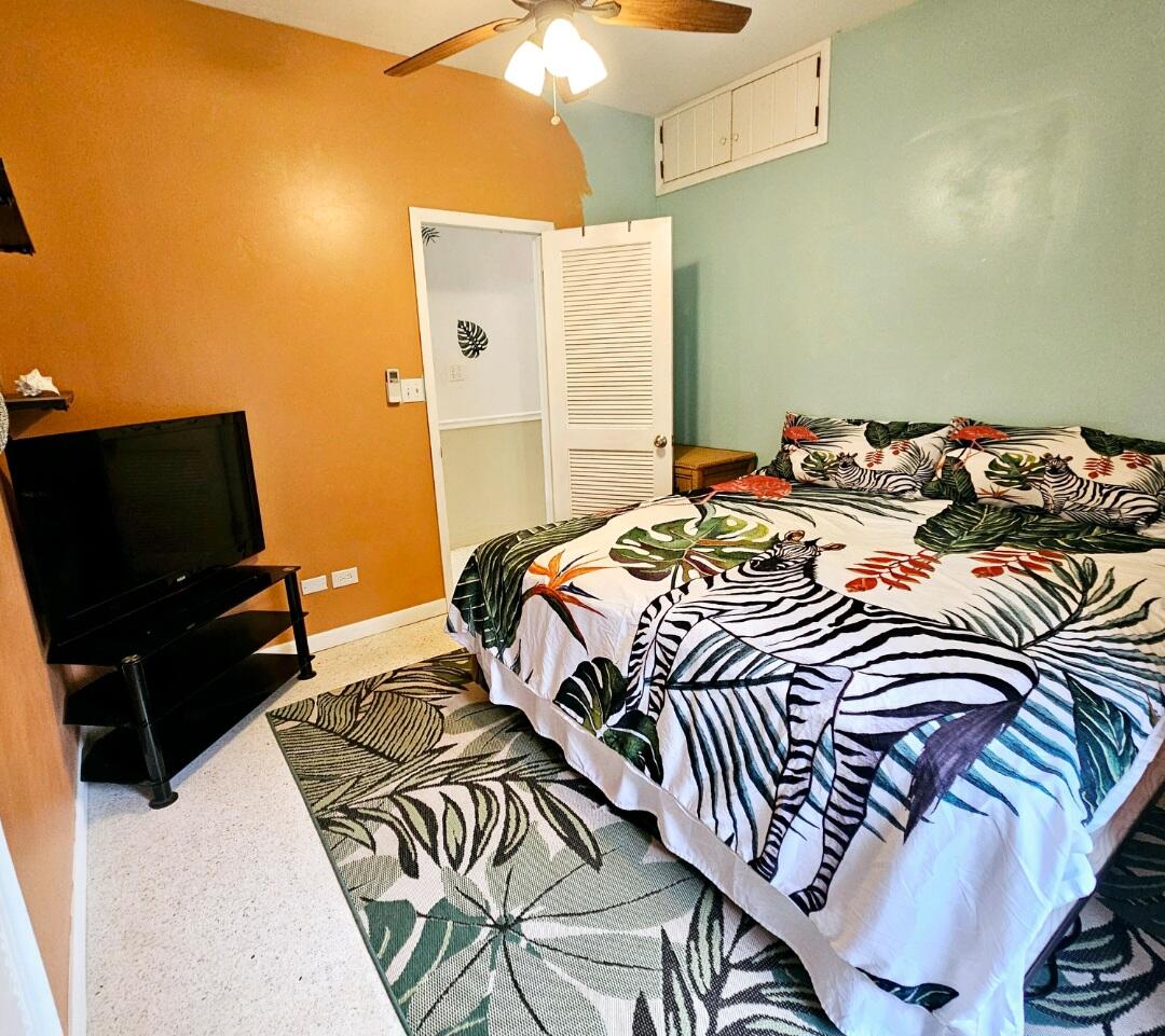 28 A&C Rattan QU, 28 A&C, St. Croix Unit: 28 A&C