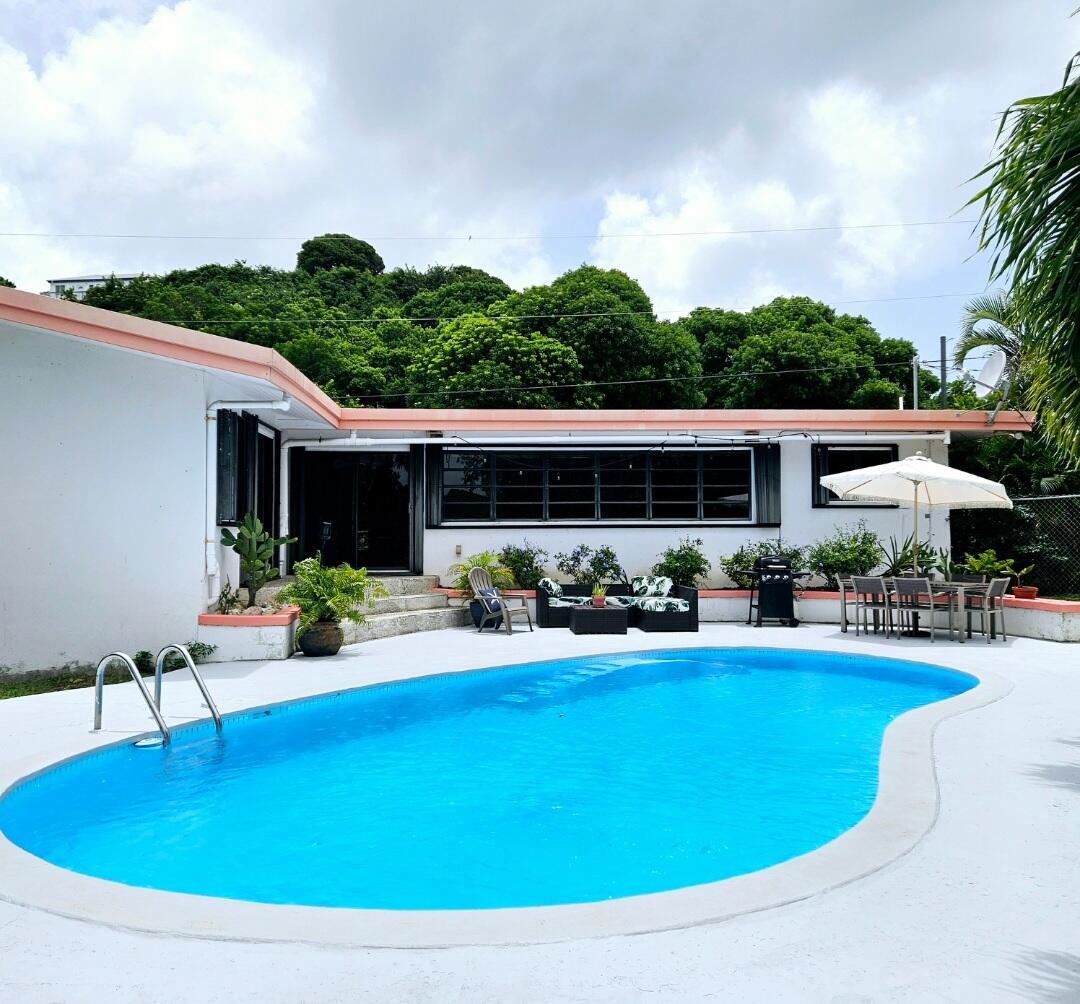 28 A&C Rattan QU, 28 A&C, St. Croix Unit: 28 A&C