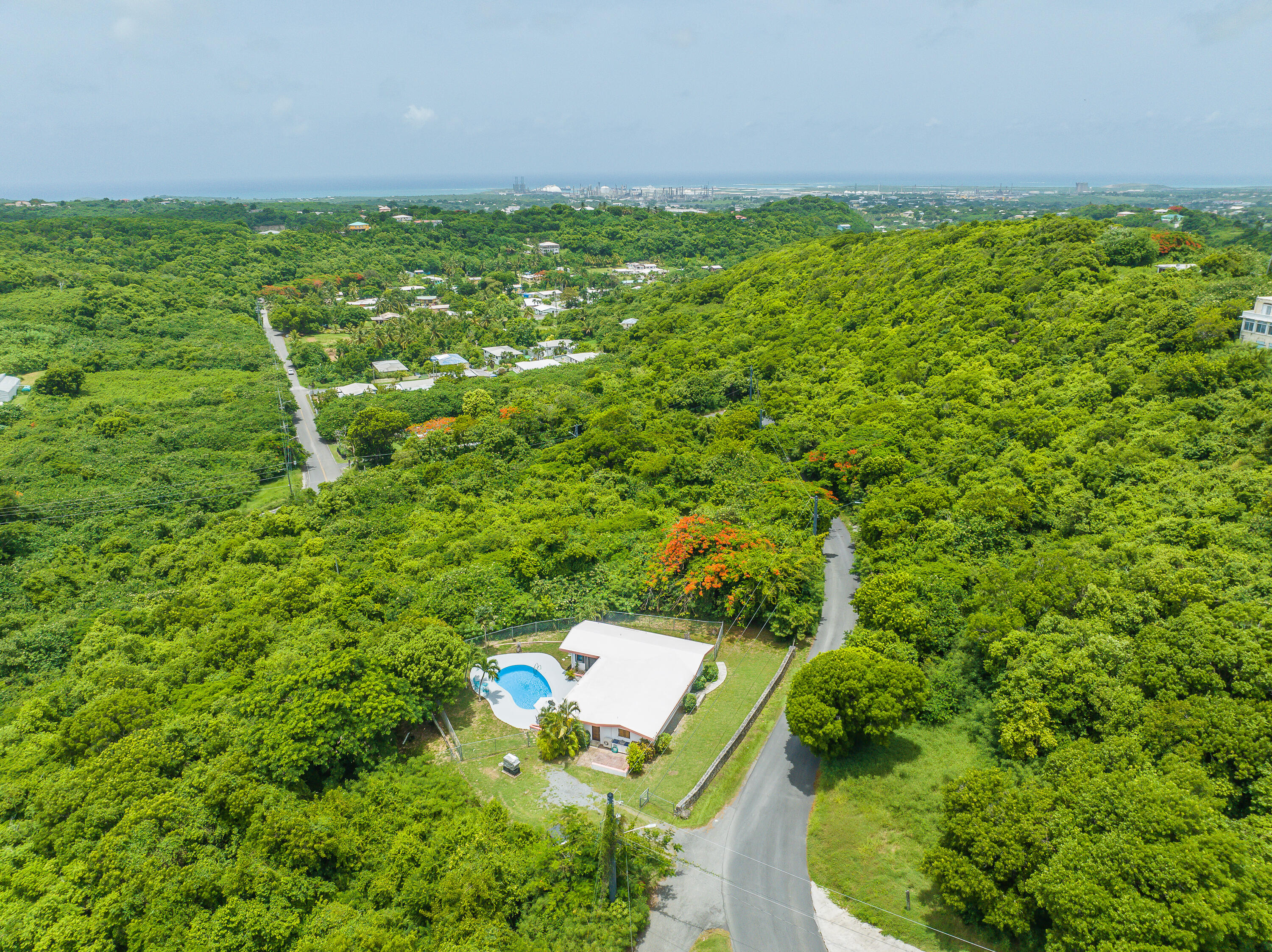 28 A&C Rattan QU, 28 A&C, St. Croix Unit: 28 A&C