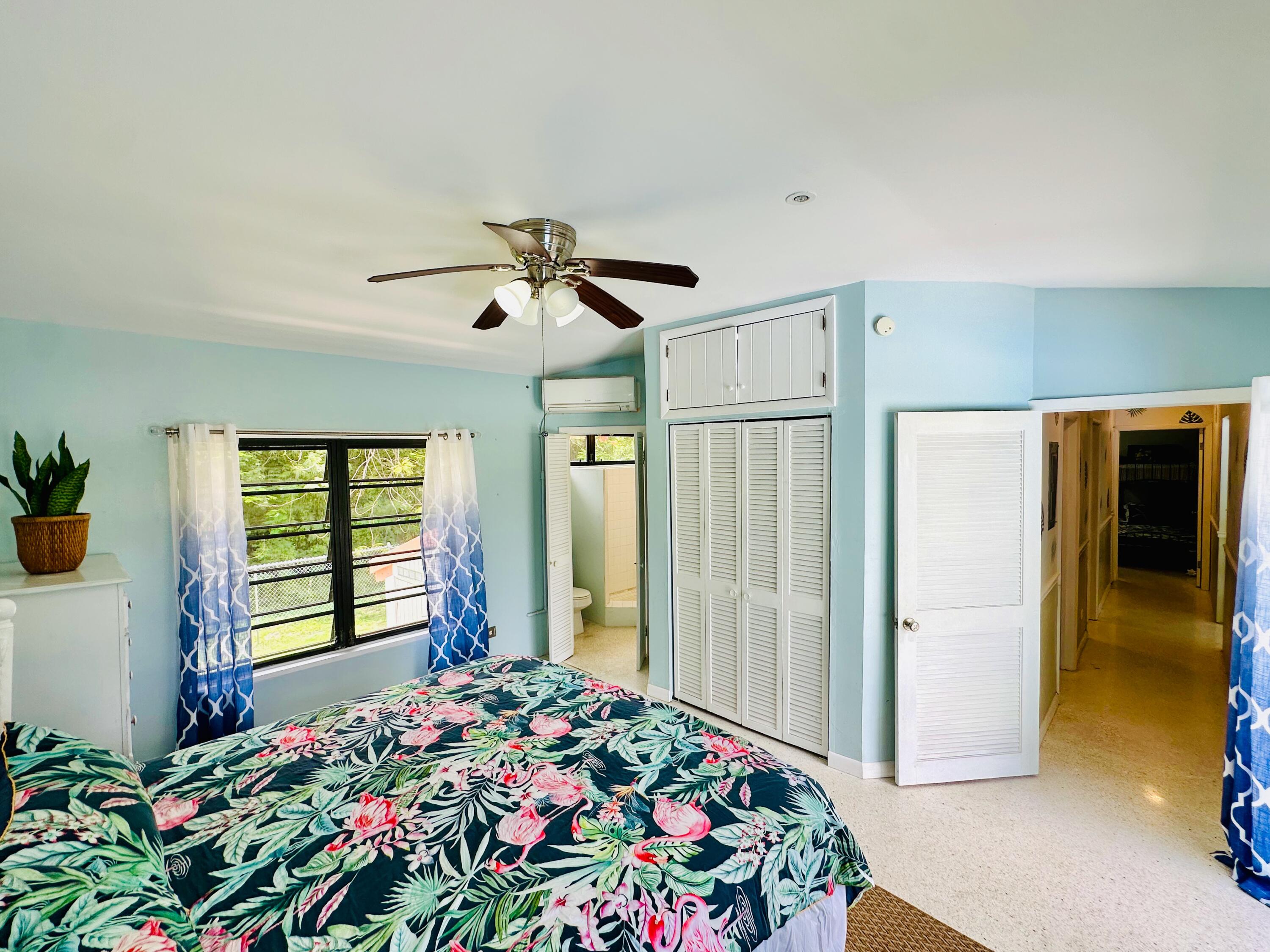 28 A&C Rattan QU, 28 A&C, St. Croix Unit: 28 A&C