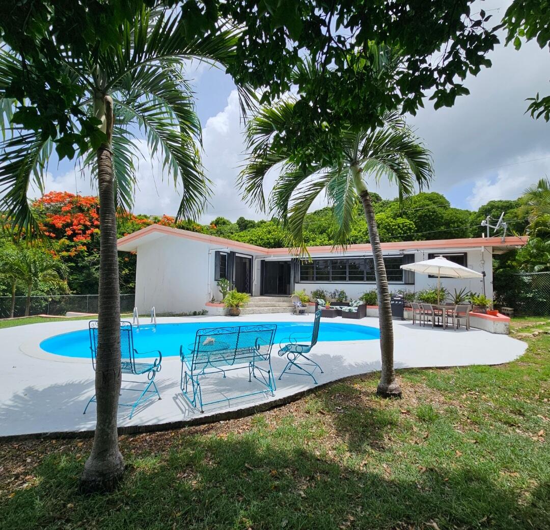 28 A&C Rattan QU, 28 A&C, St. Croix Unit: 28 A&C