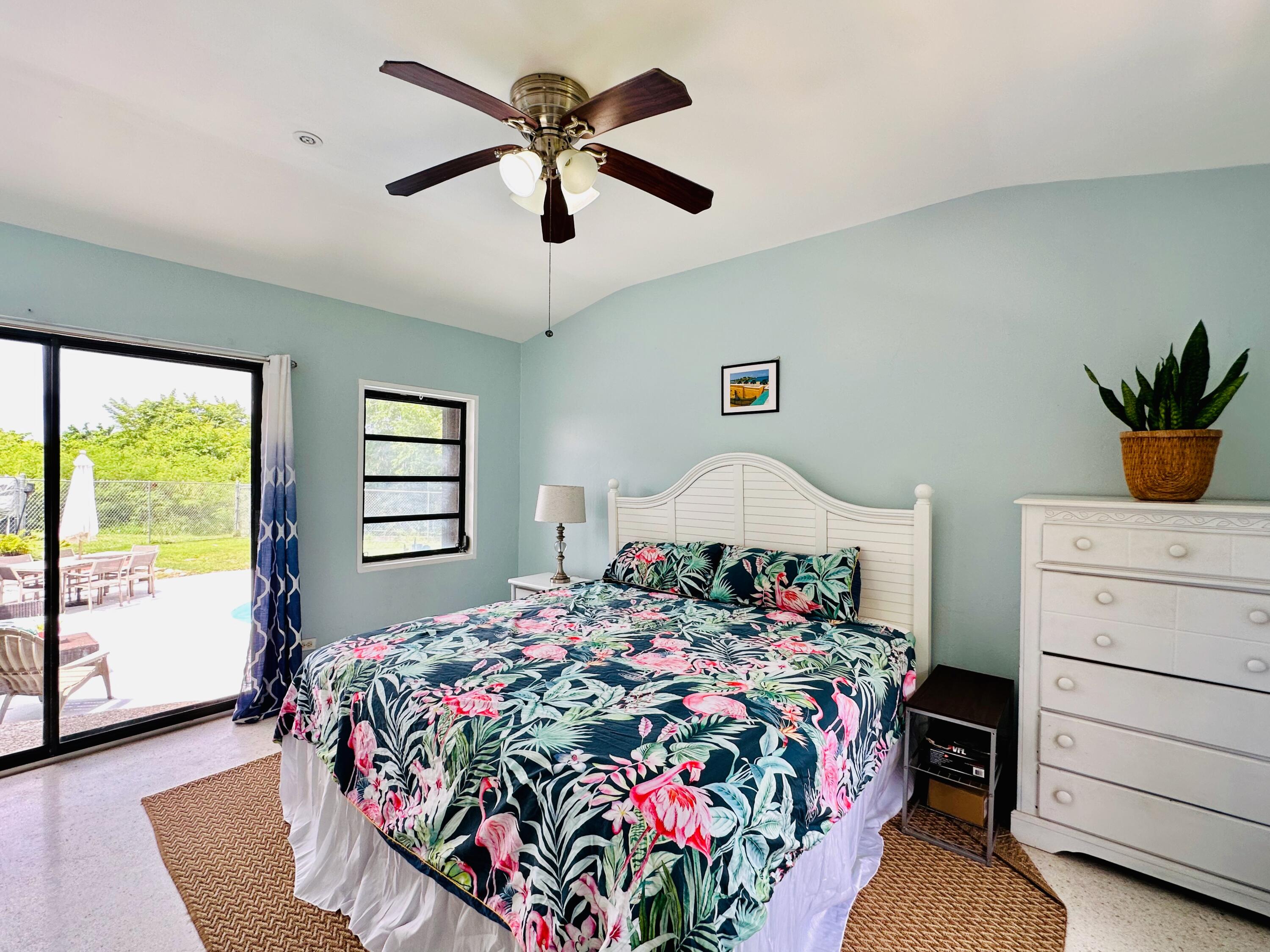 28 A&C Rattan QU, 28 A&C, St. Croix Unit: 28 A&C