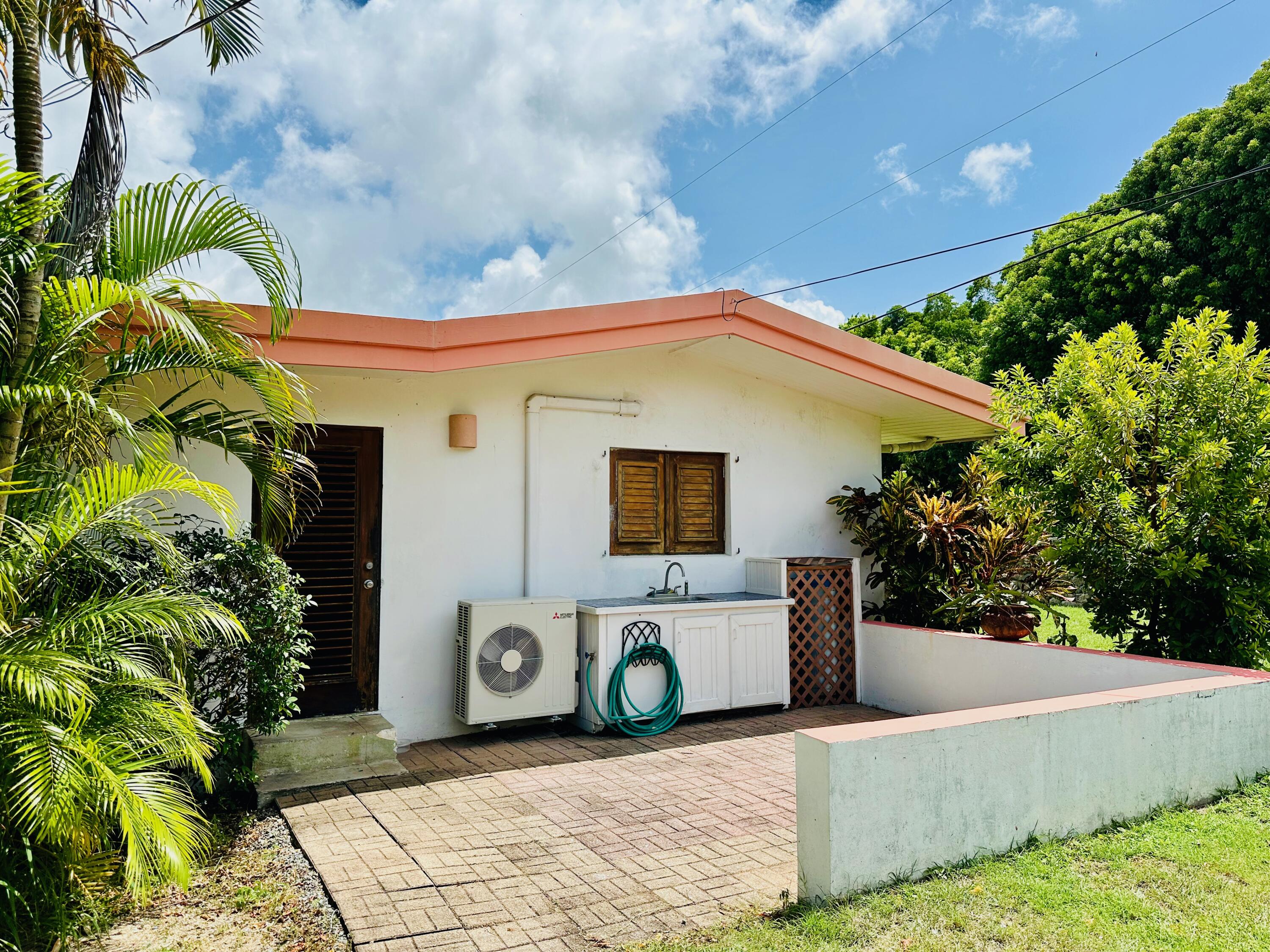 28 A&C Rattan QU, 28 A&C, St. Croix Unit: 28 A&C