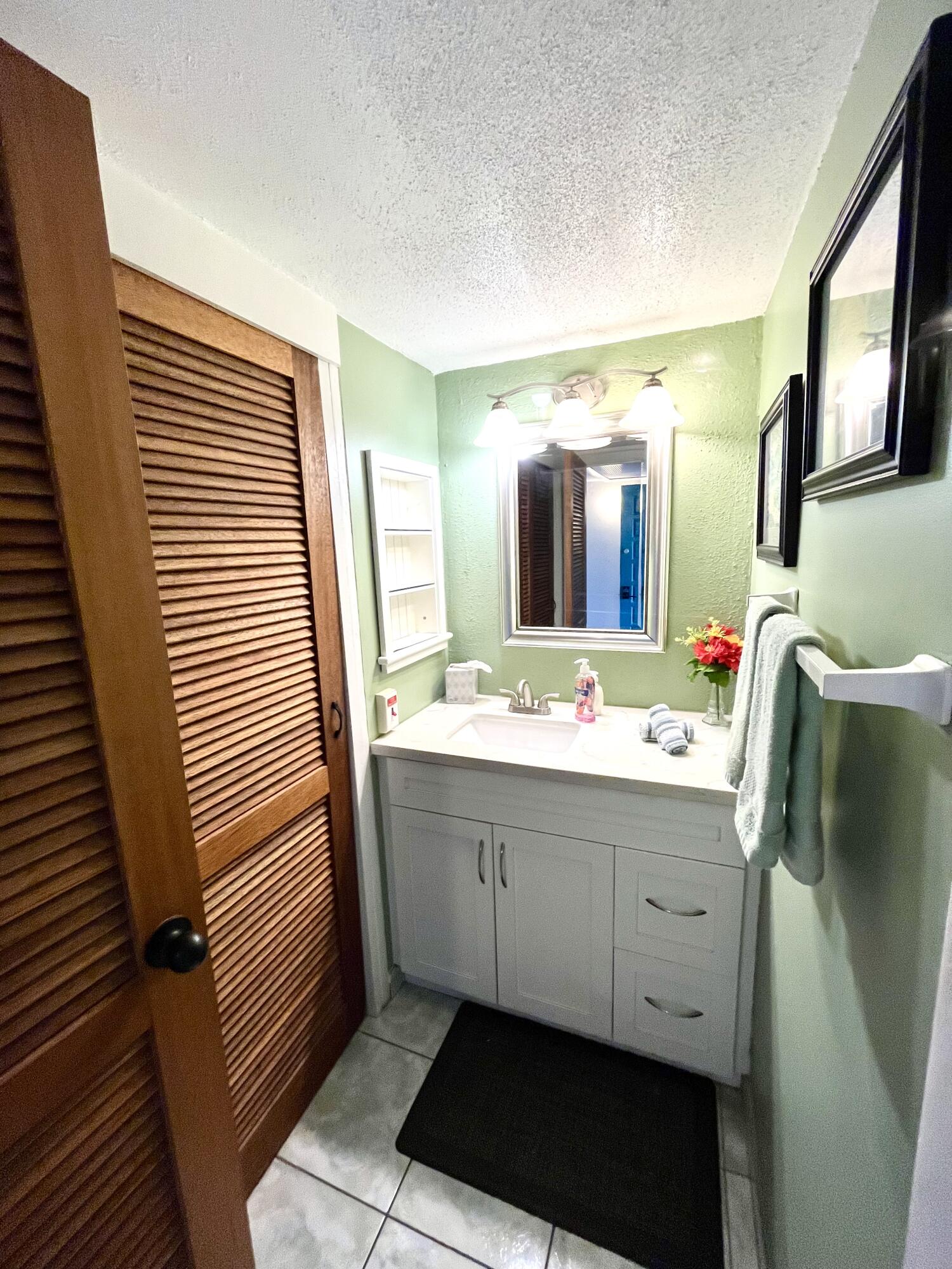 211 Golden Rock CO, Sugar Beach, St. Croix Unit: 211