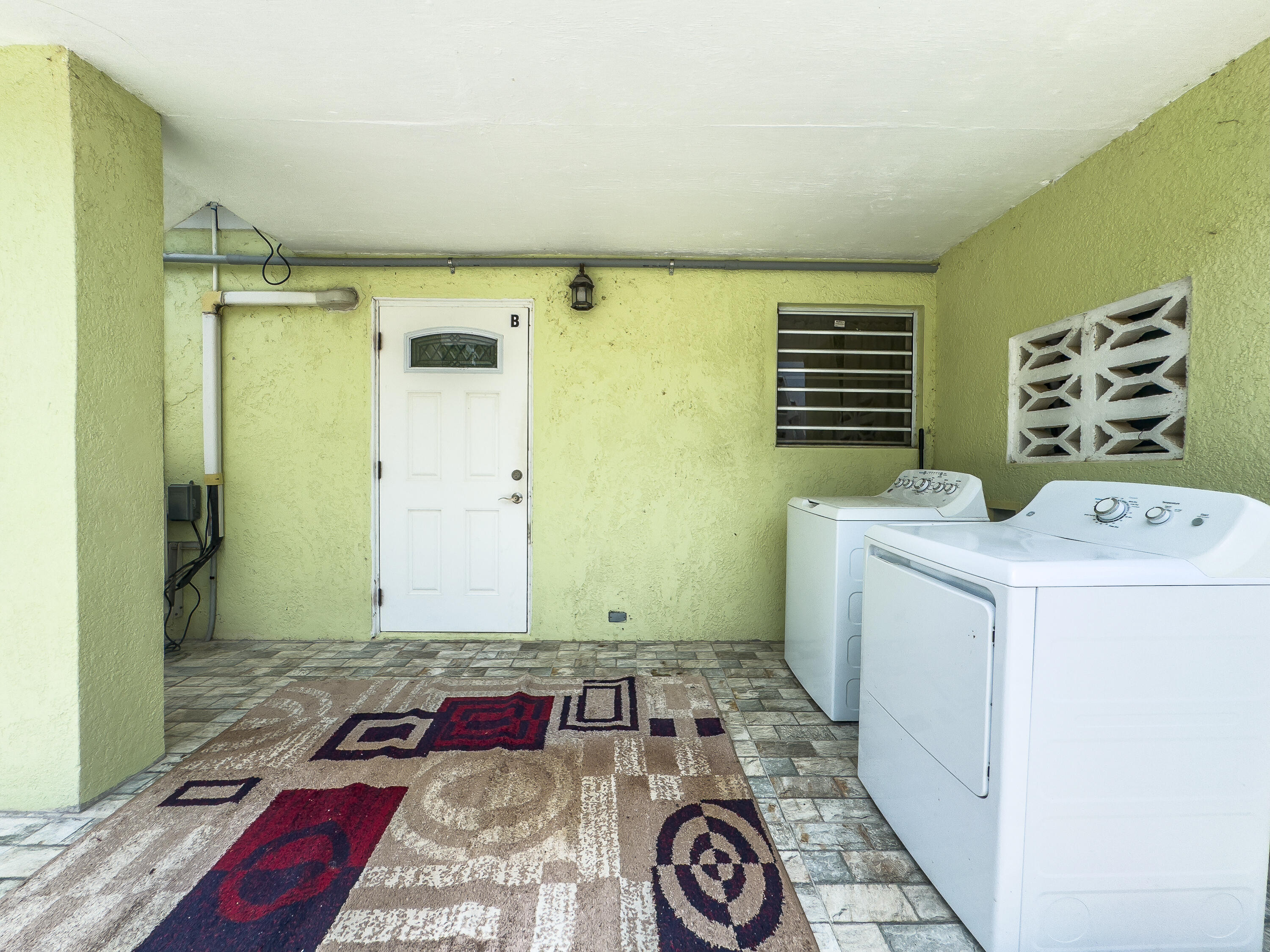 114 apt B Mt. Pleasant EA, St. Croix