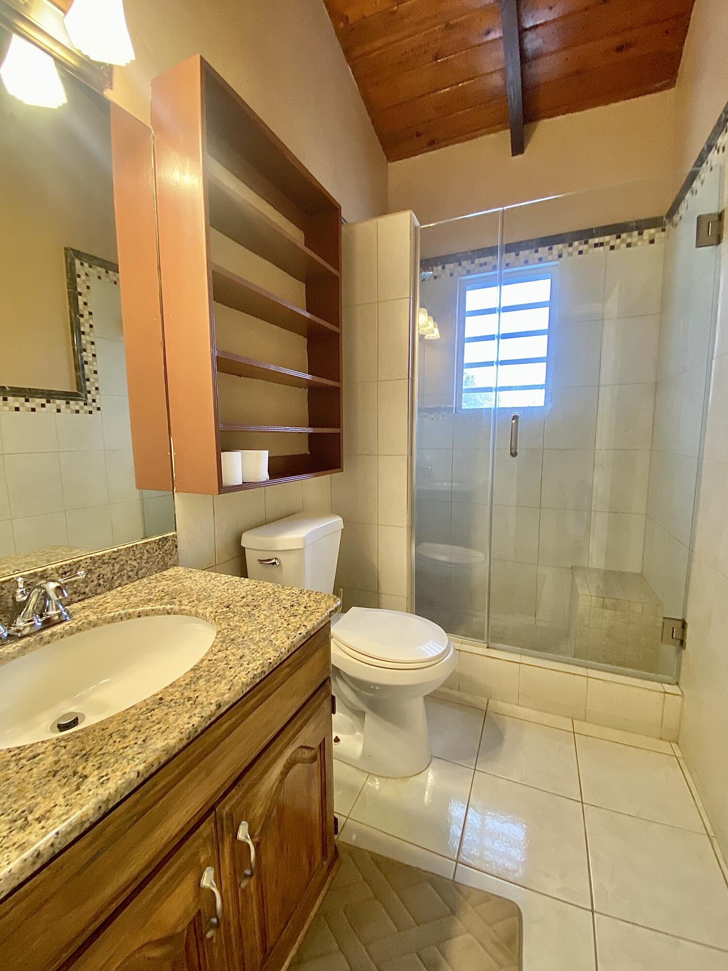 206 - UP Mary's Fancy QU, St. Croix