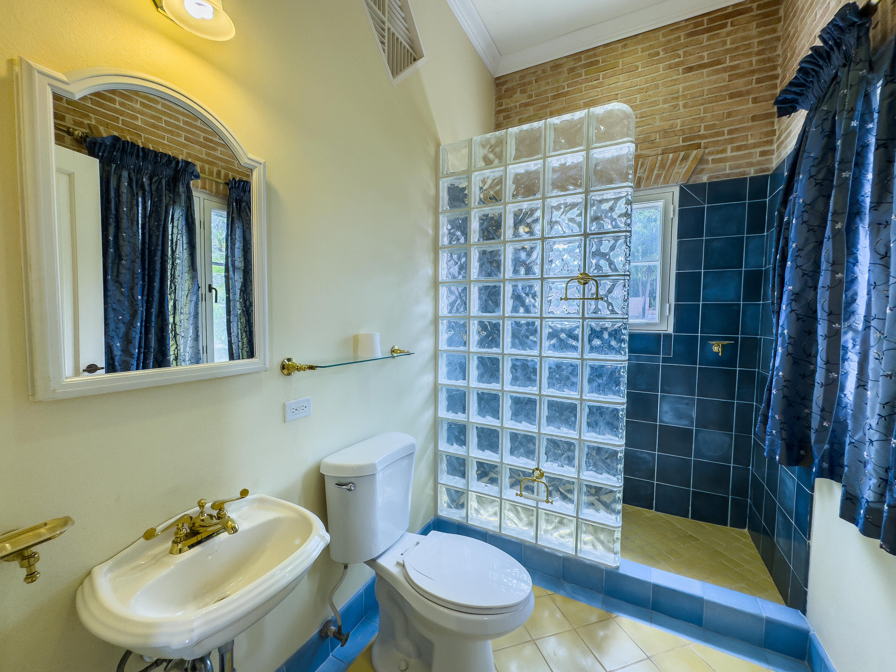 2 Hill St Christiansted CH, St. Croix