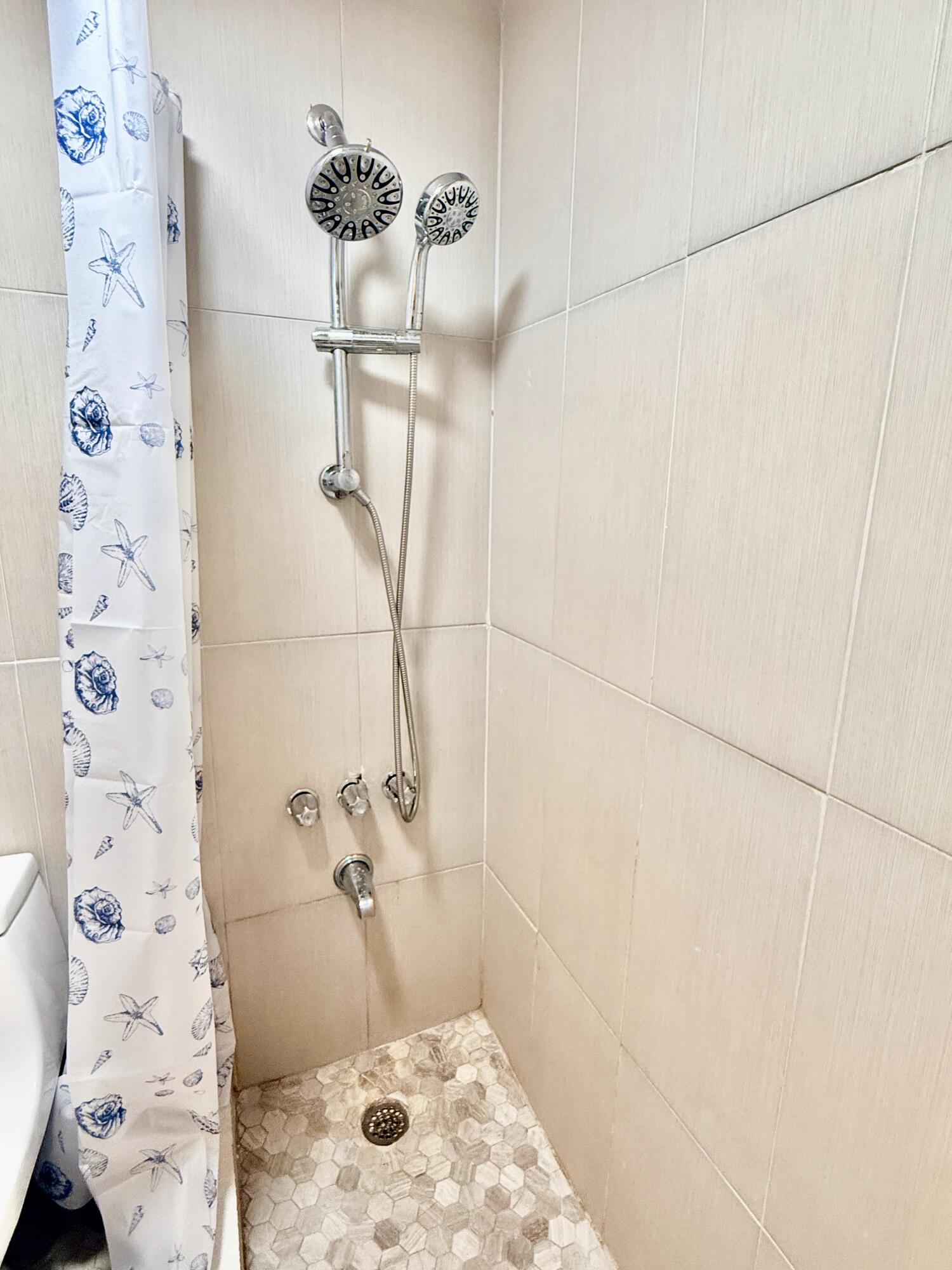 N56 Hermon Hill CO, Questa Verde, St. Croix