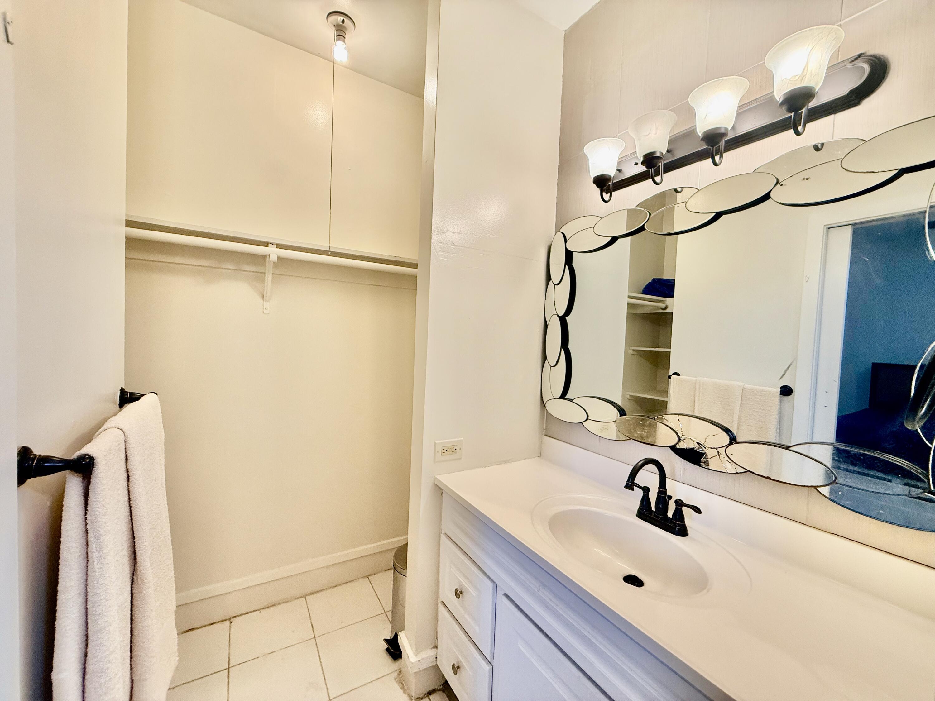 N56 Hermon Hill CO, Questa Verde, St. Croix