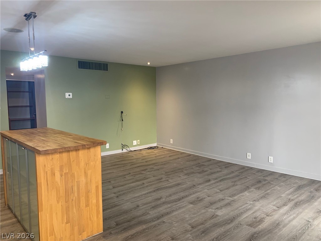 3111 Bel Air Drive 211