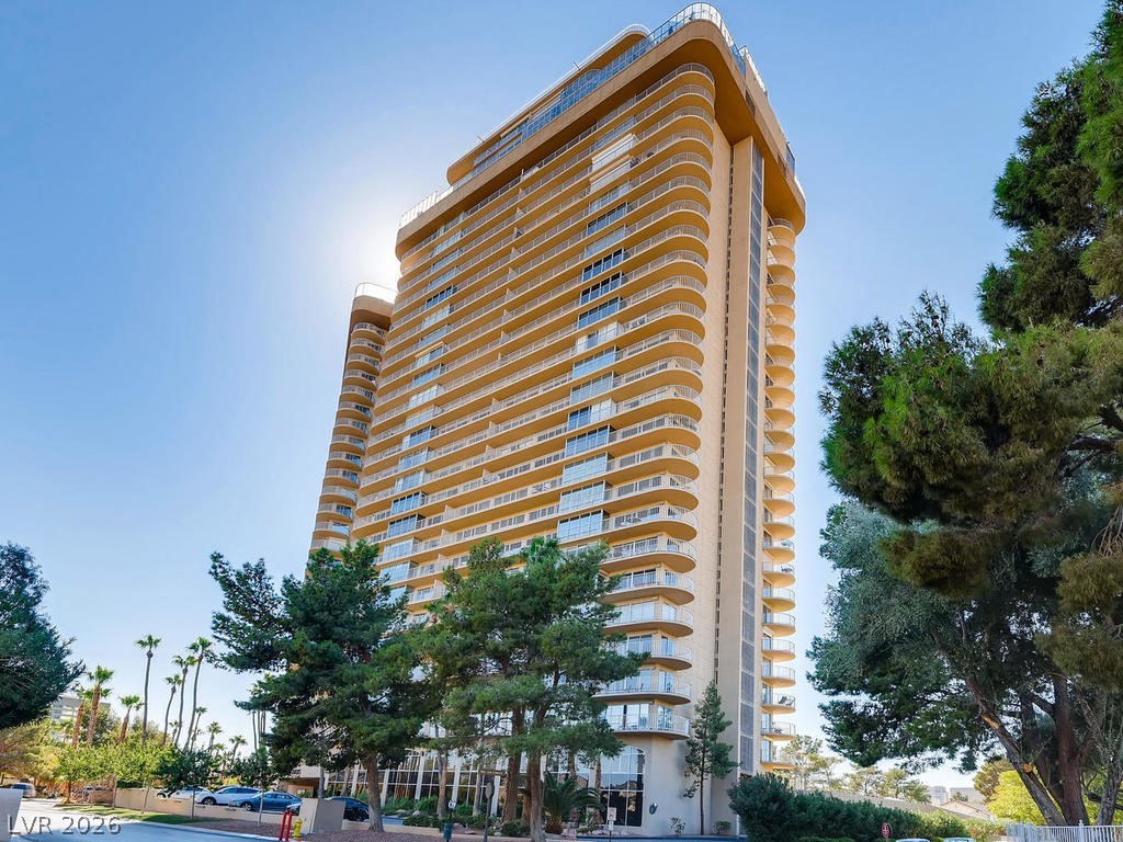 3111 Bel Air Drive 211