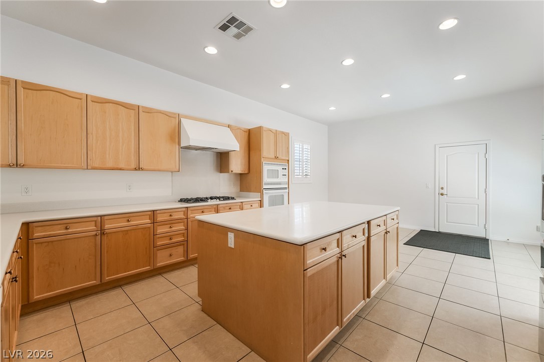 7390 Salvadora Place