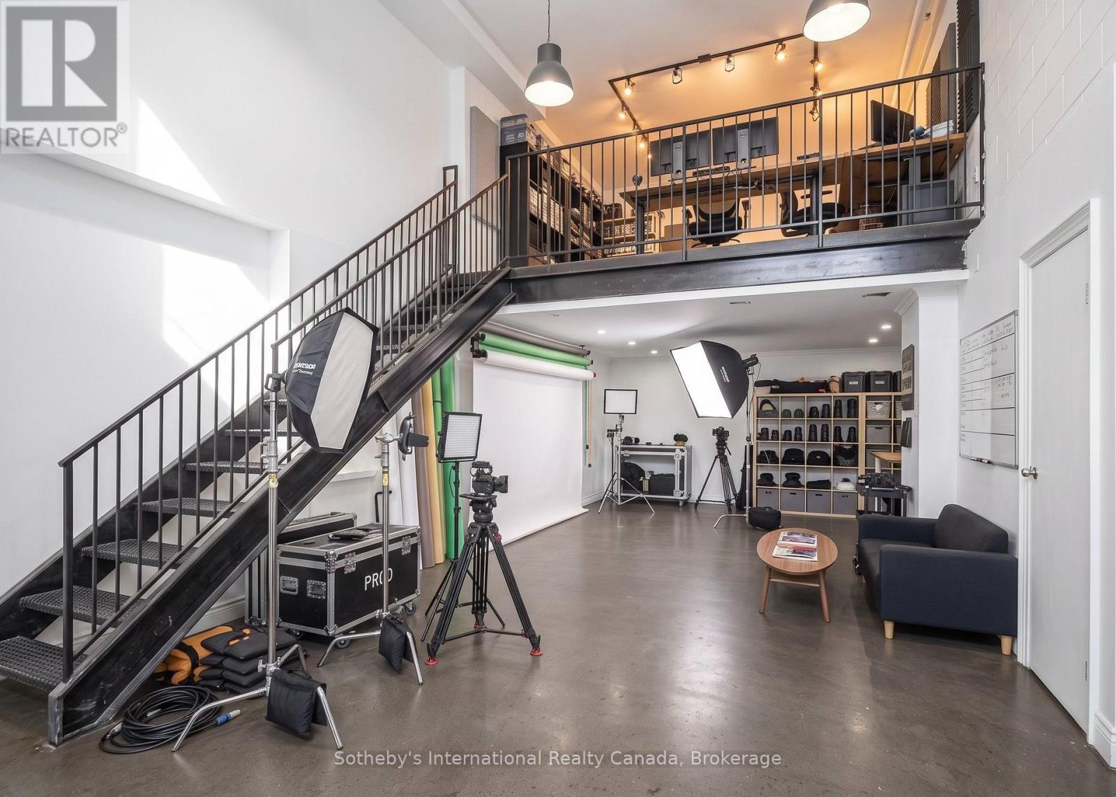 122 - 401 LOGAN AVENUE Unit: 122