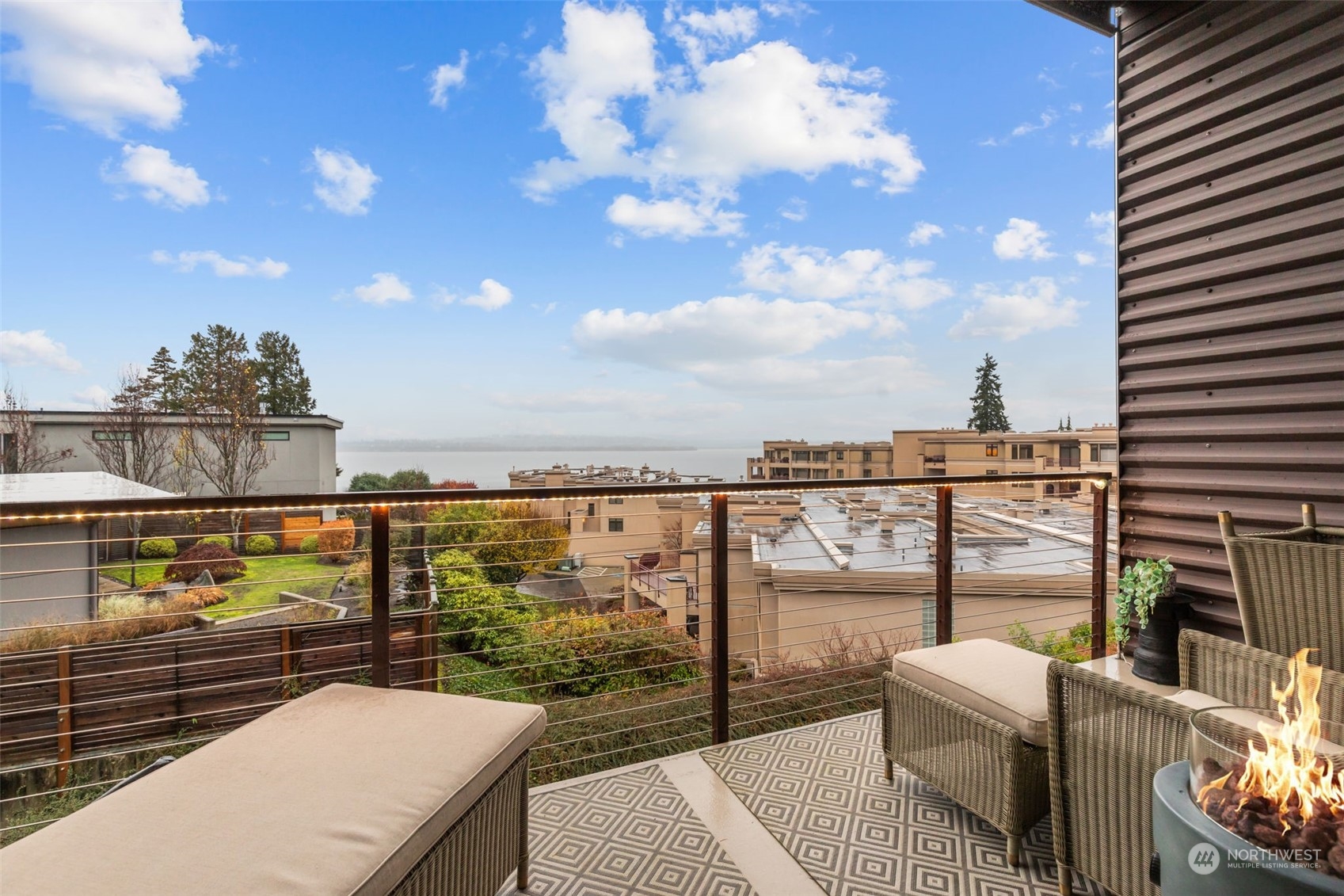 300 7th Avenue S Unit: 18