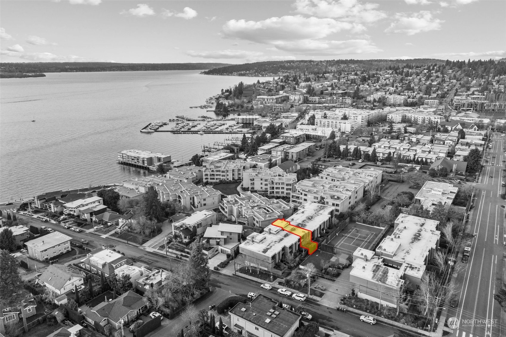 300 7th Avenue S Unit: 18