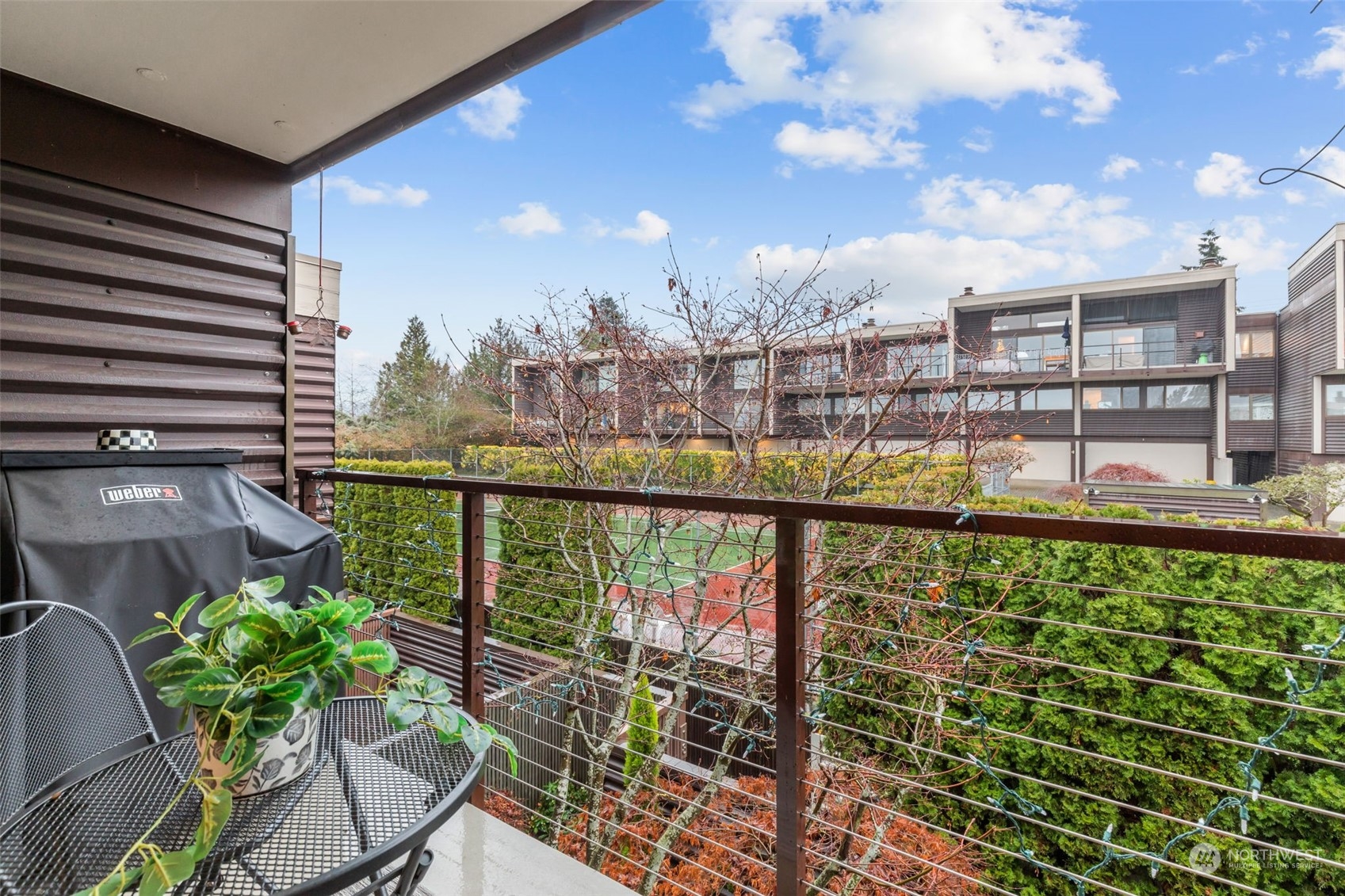 300 7th Avenue S Unit: 18