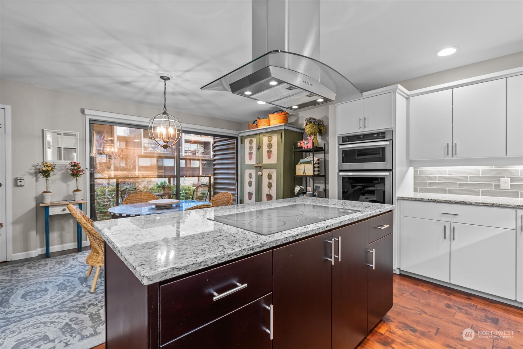 300 7th Avenue S Unit: 18