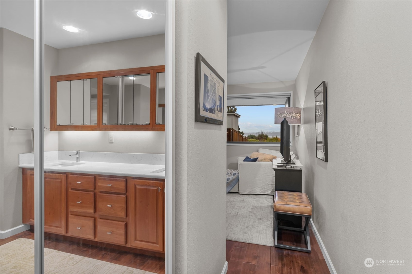 300 7th Avenue S Unit: 18