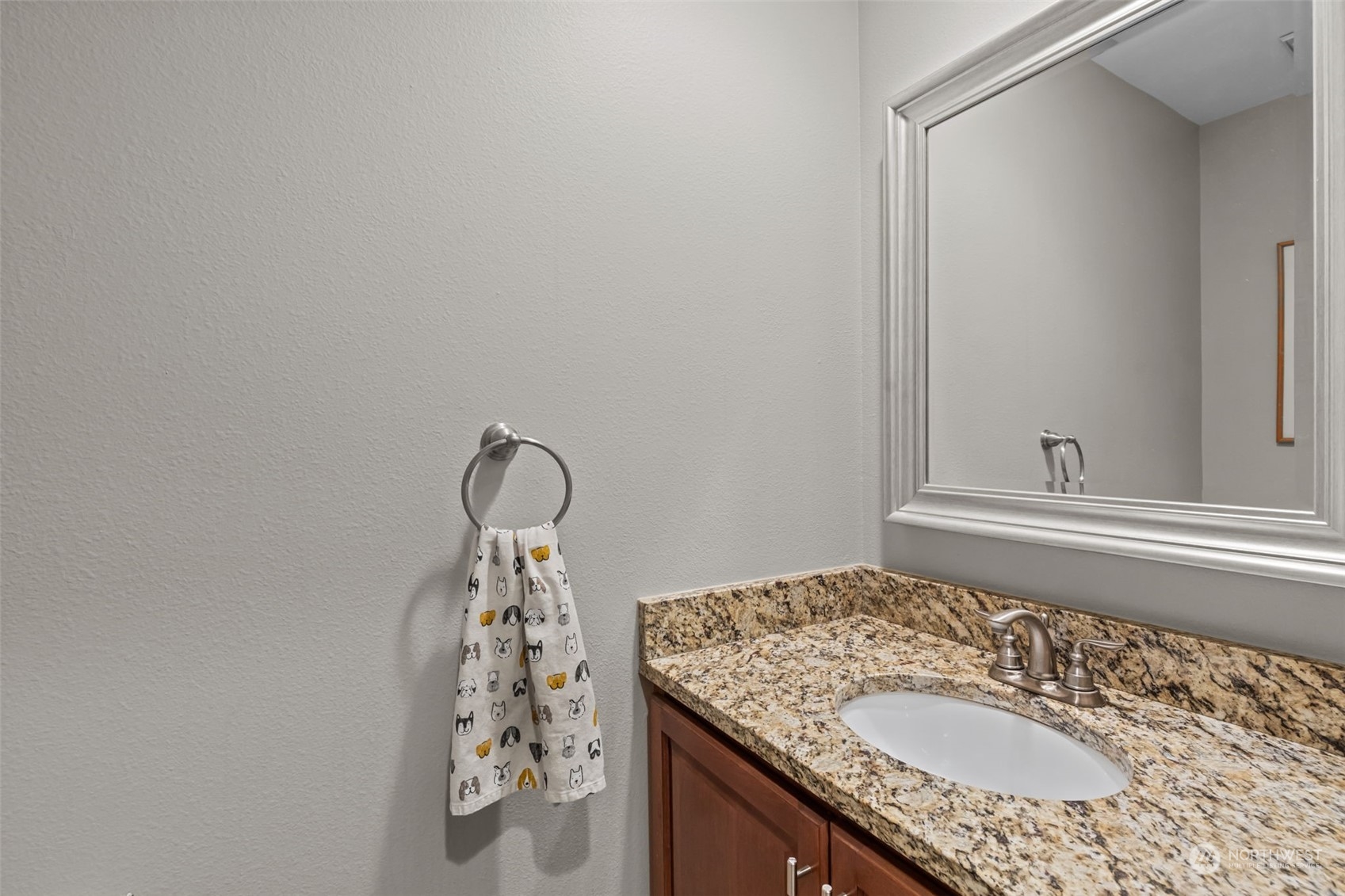 300 7th Avenue S Unit: 18