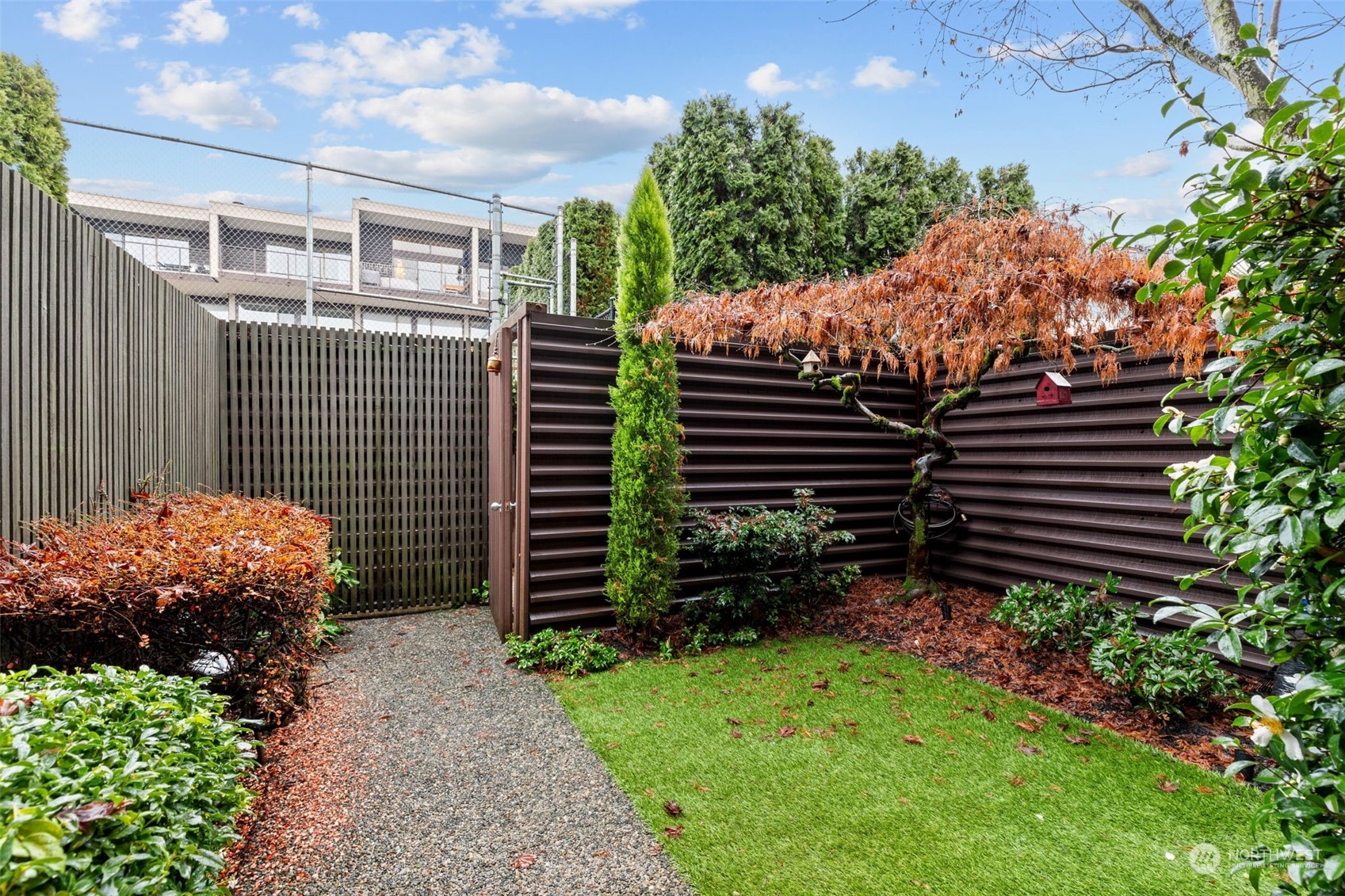 300 7th Avenue S Unit: 18