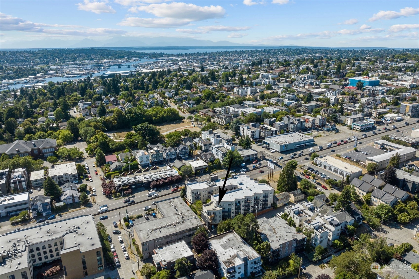 4020 Aurora Avenue N Unit: 414