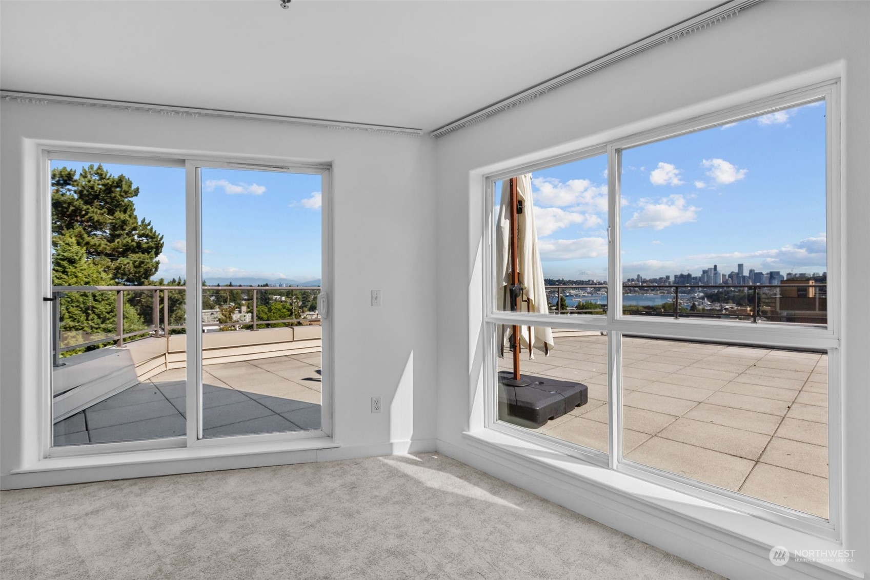 4020 Aurora Avenue N Unit: 414