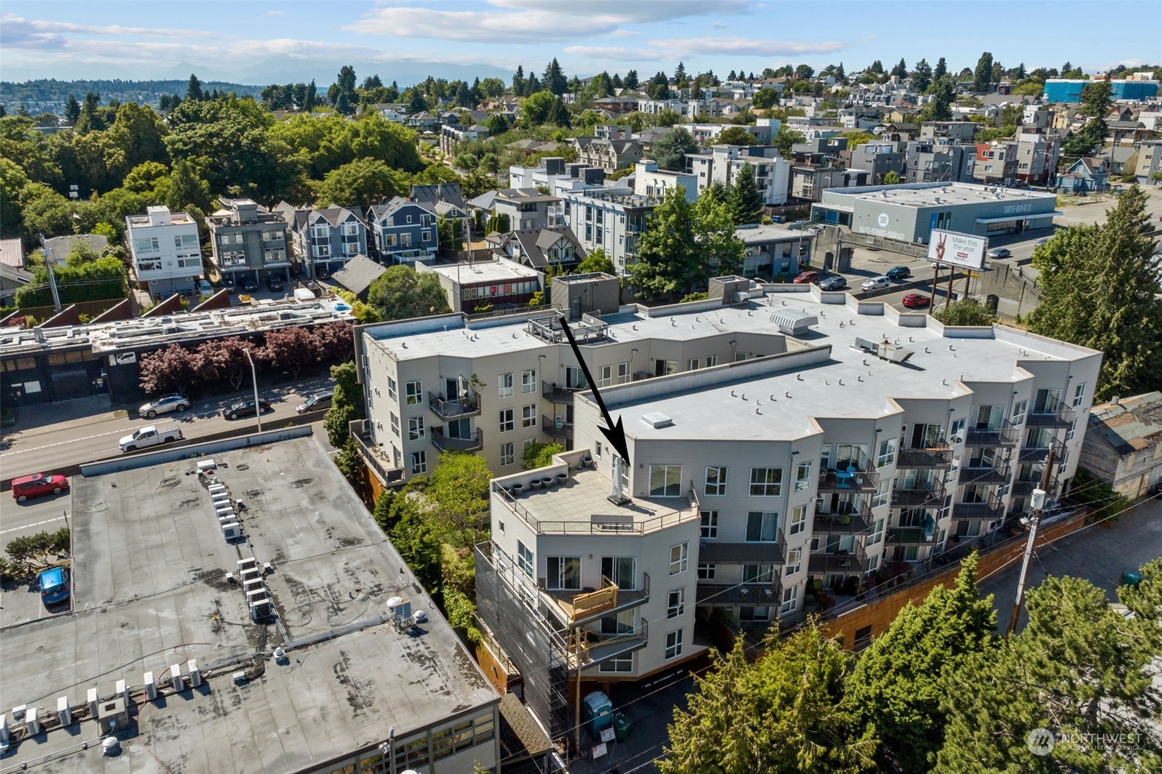 4020 Aurora Avenue N Unit: 414