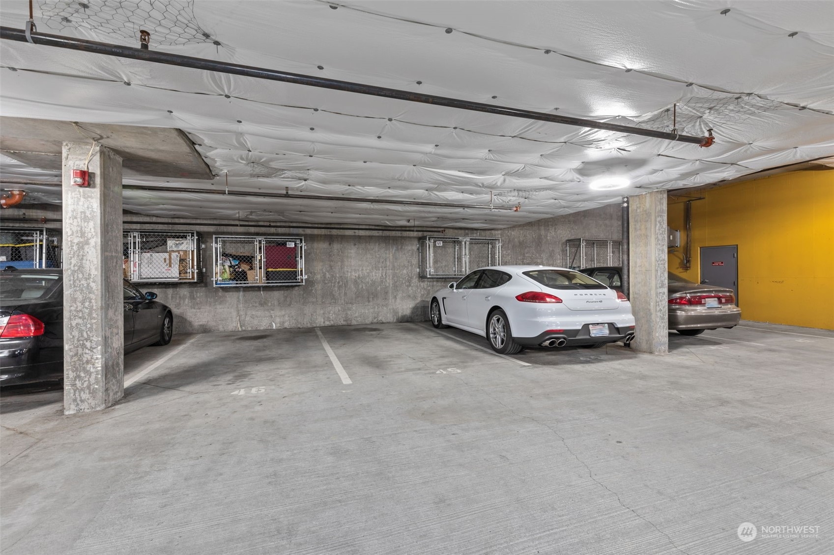 4020 Aurora Avenue N Unit: 414