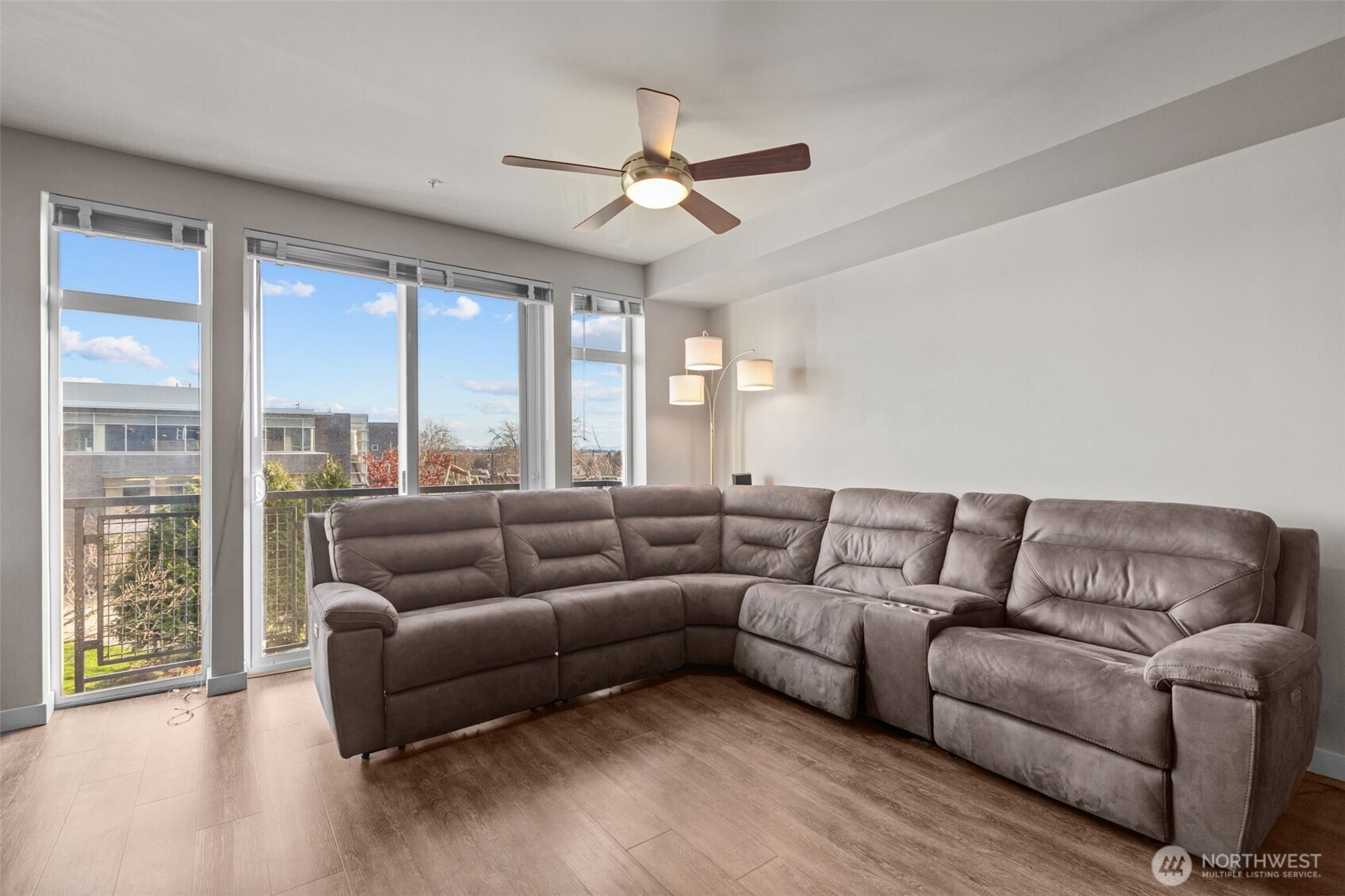 15100 6th Avenue SW Unit: 305