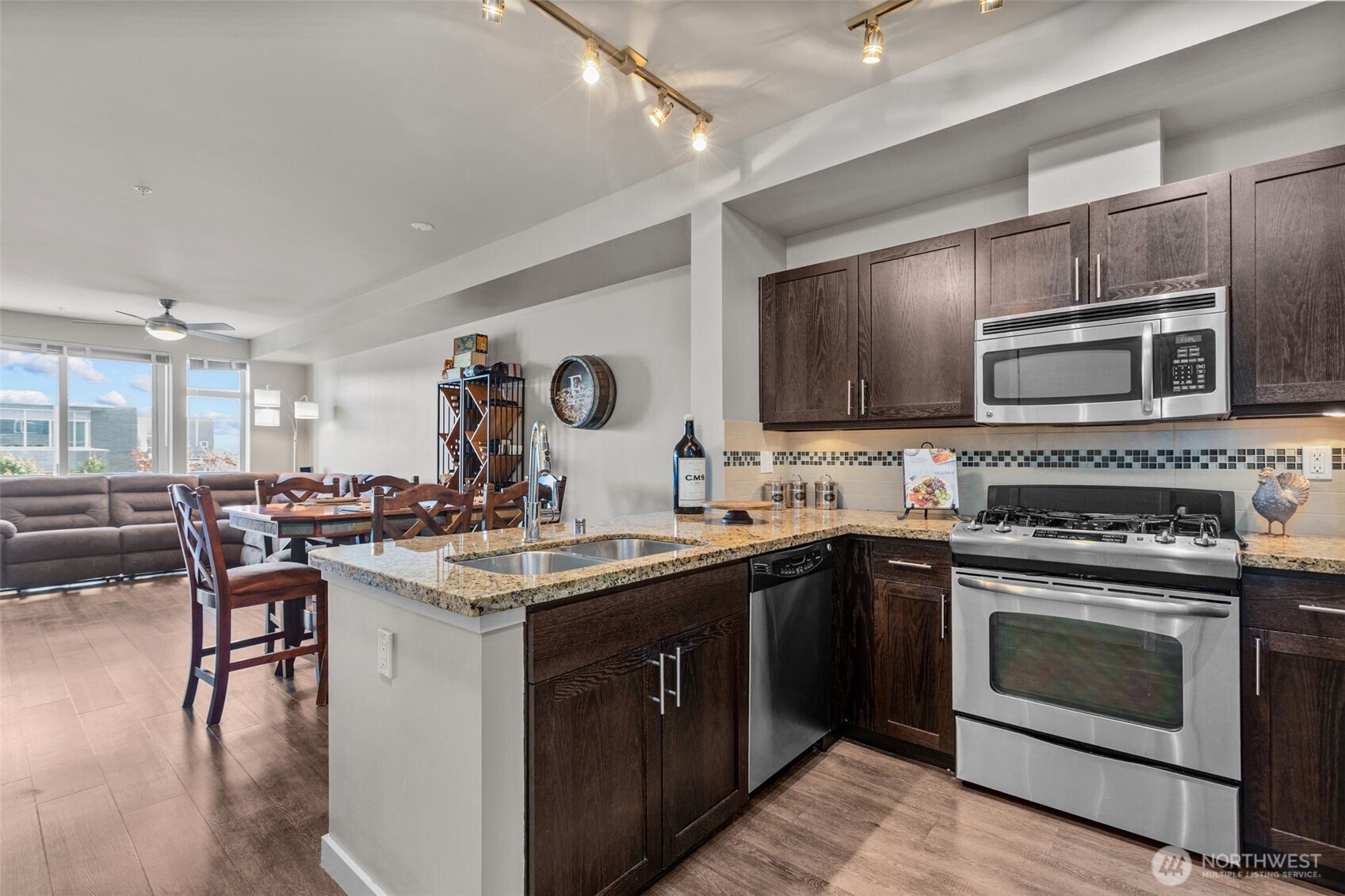 15100 6th Avenue SW Unit: 305