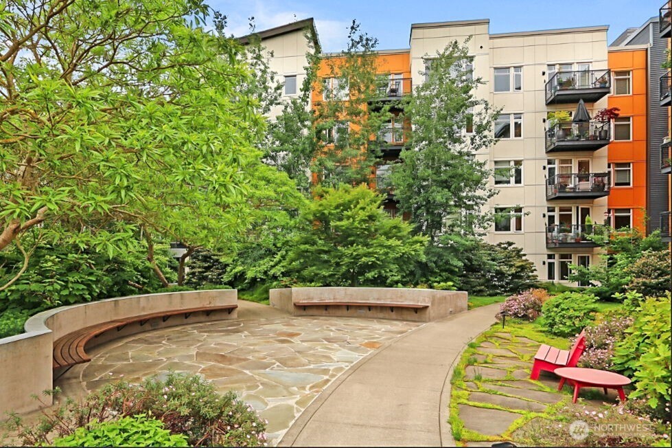 15100 6th Avenue SW Unit: 305