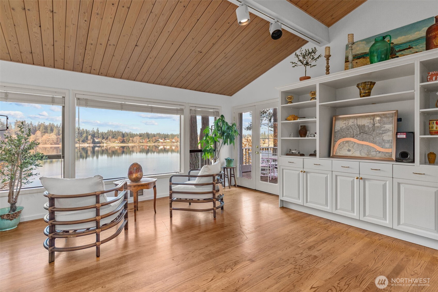 22 Loch Lane SW
