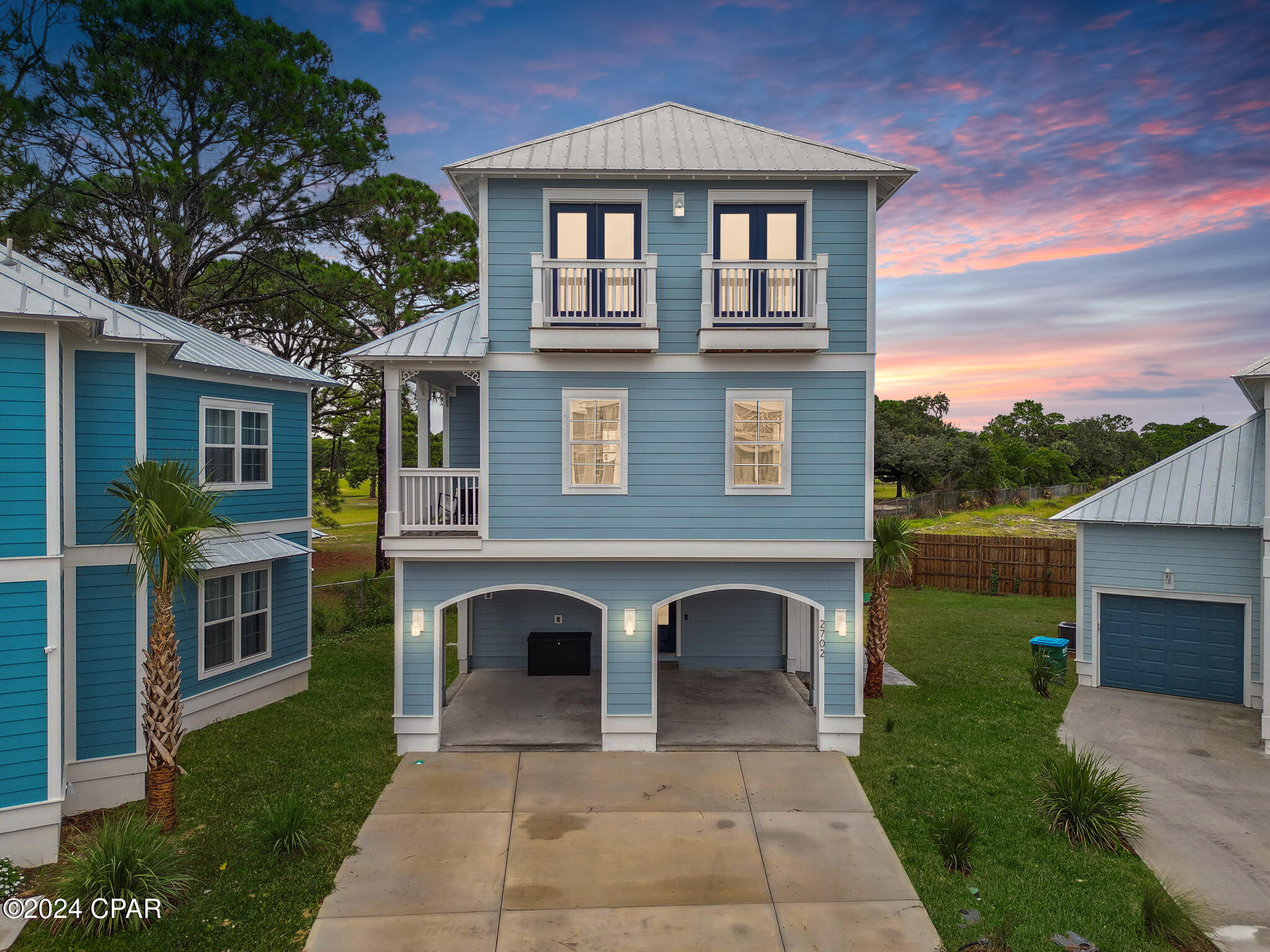 2702 Lagoon Manor Drive