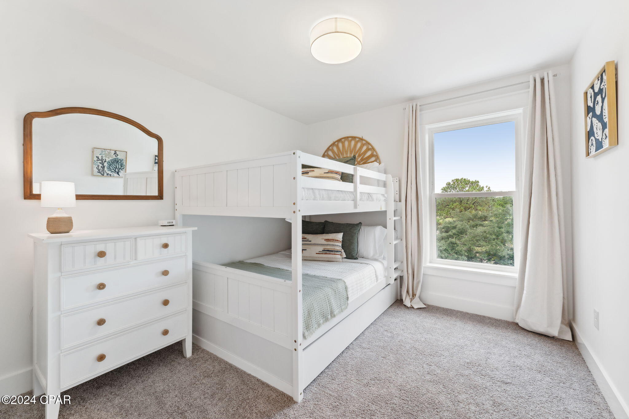2702 Lagoon Manor Drive