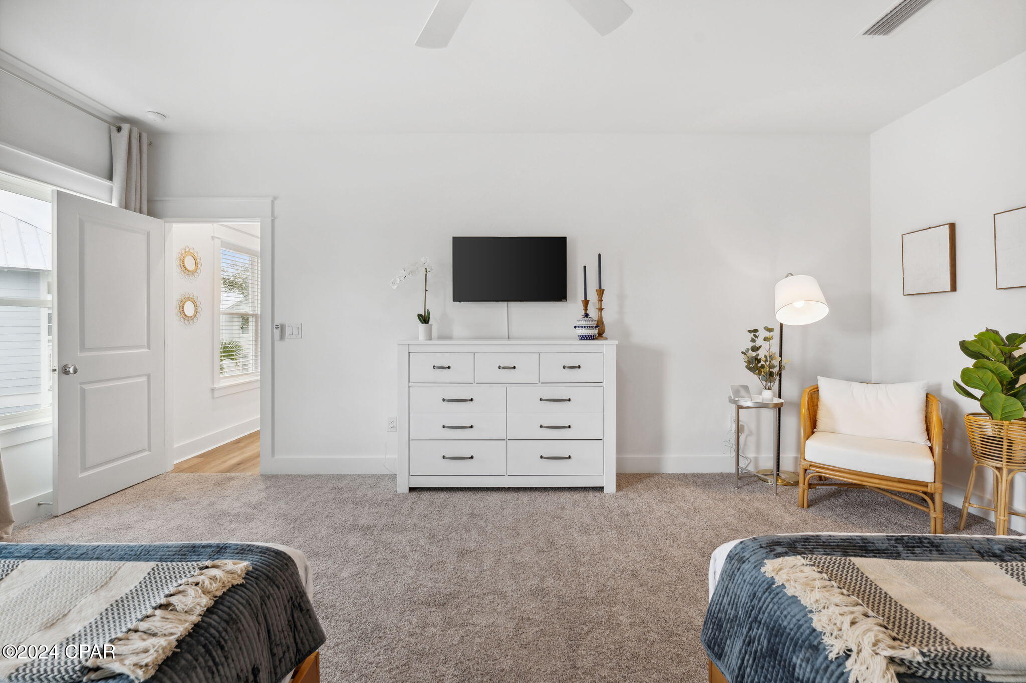 2702 Lagoon Manor Drive