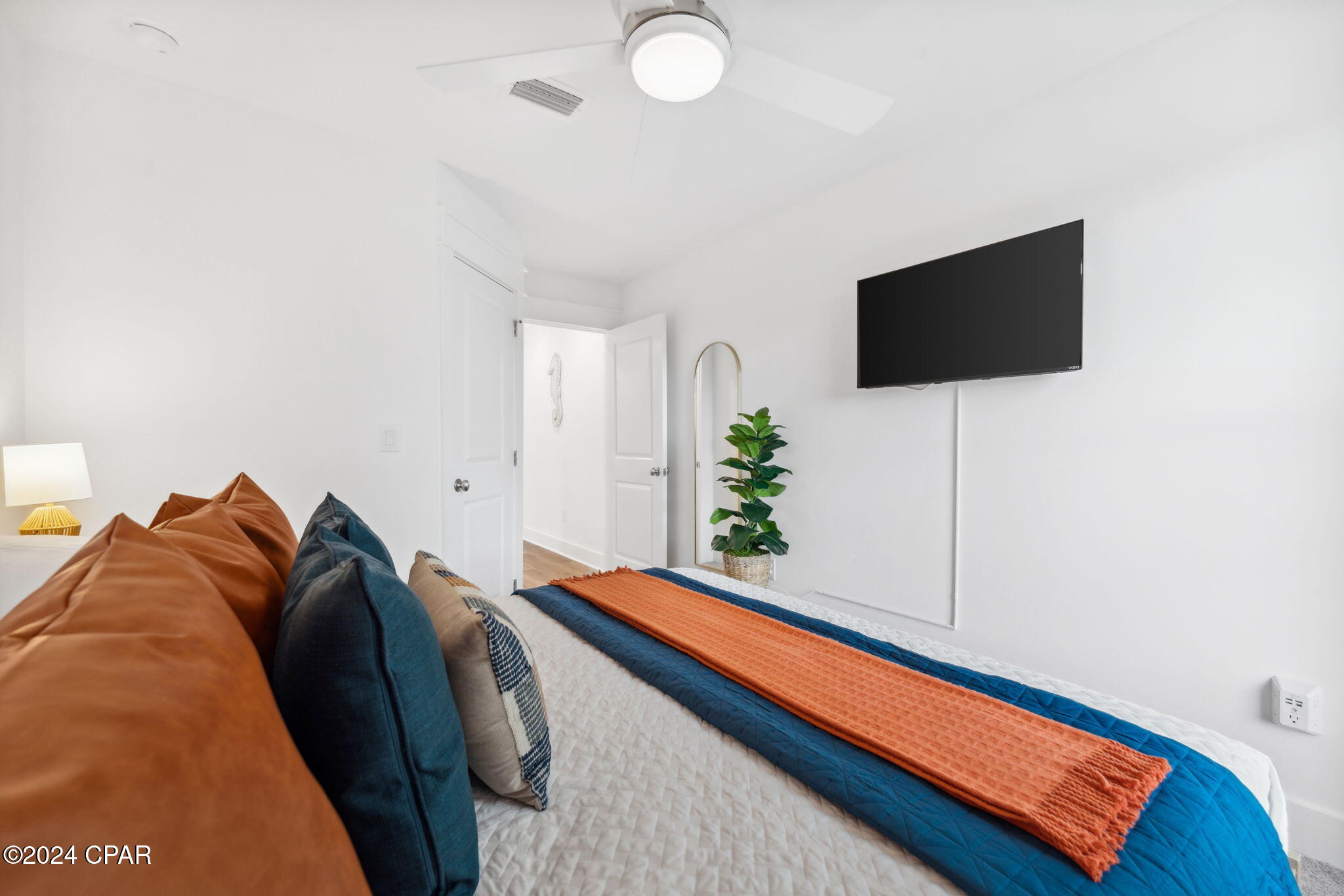2702 Lagoon Manor Drive