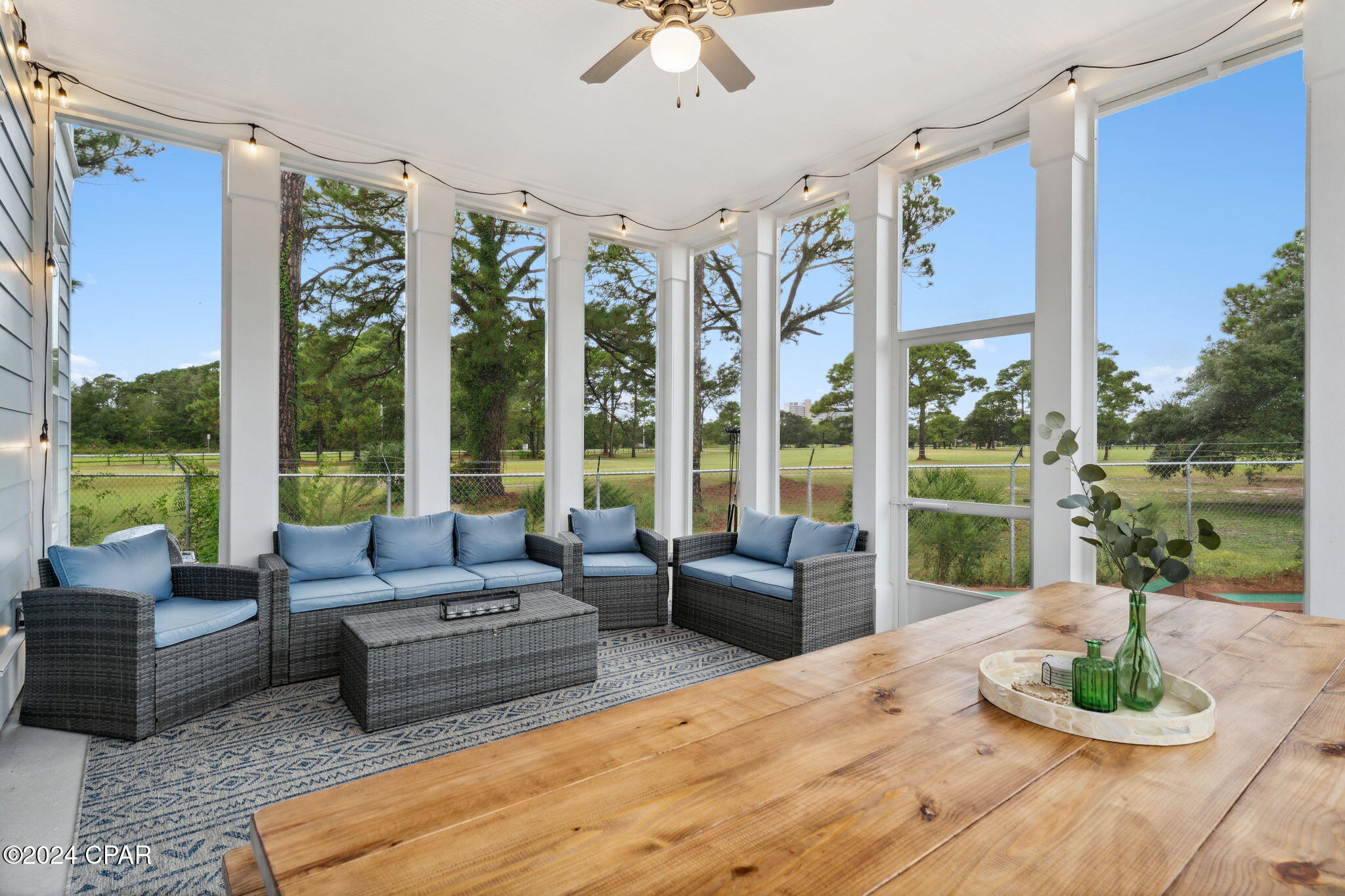2702 Lagoon Manor Drive