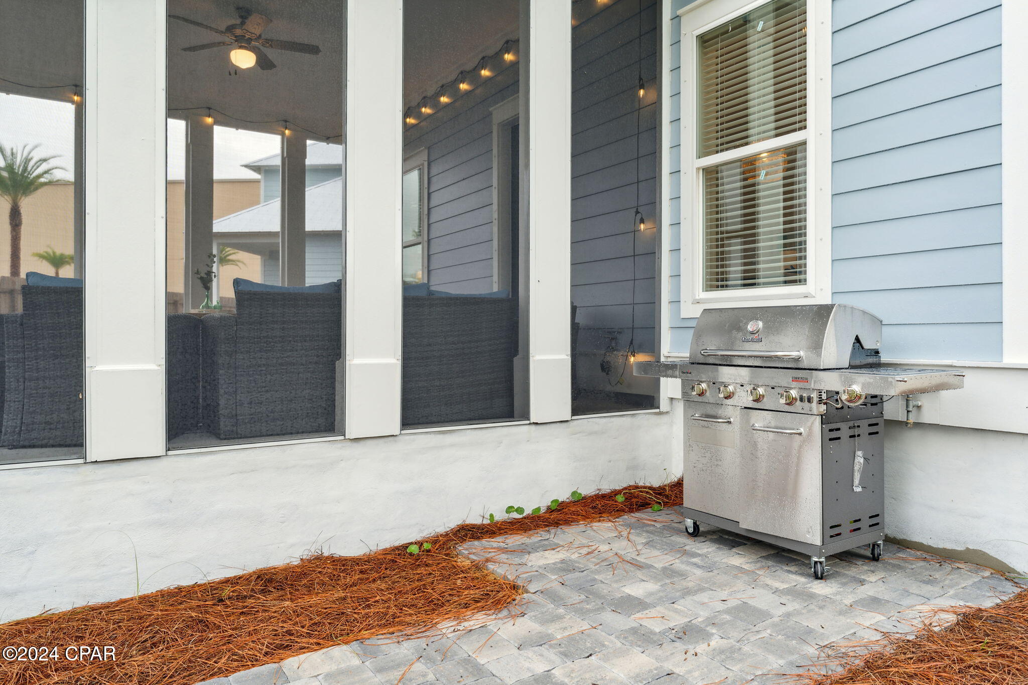 2702 Lagoon Manor Drive