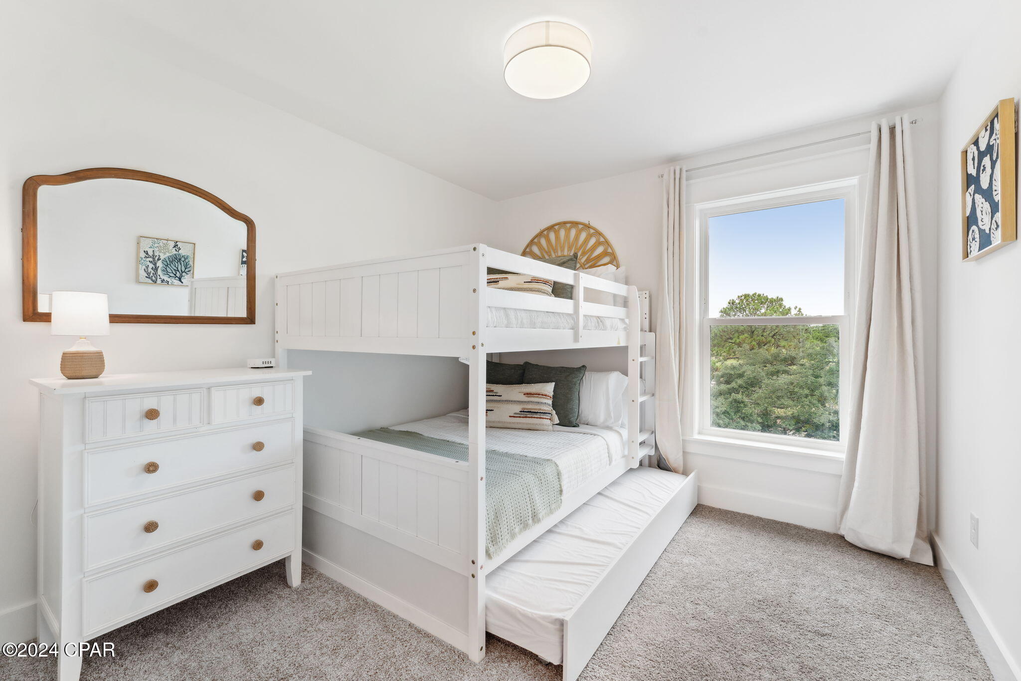 2702 Lagoon Manor Drive