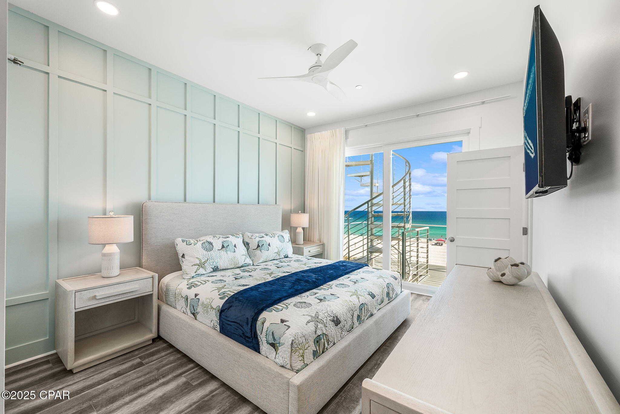 8711 Surf Drive