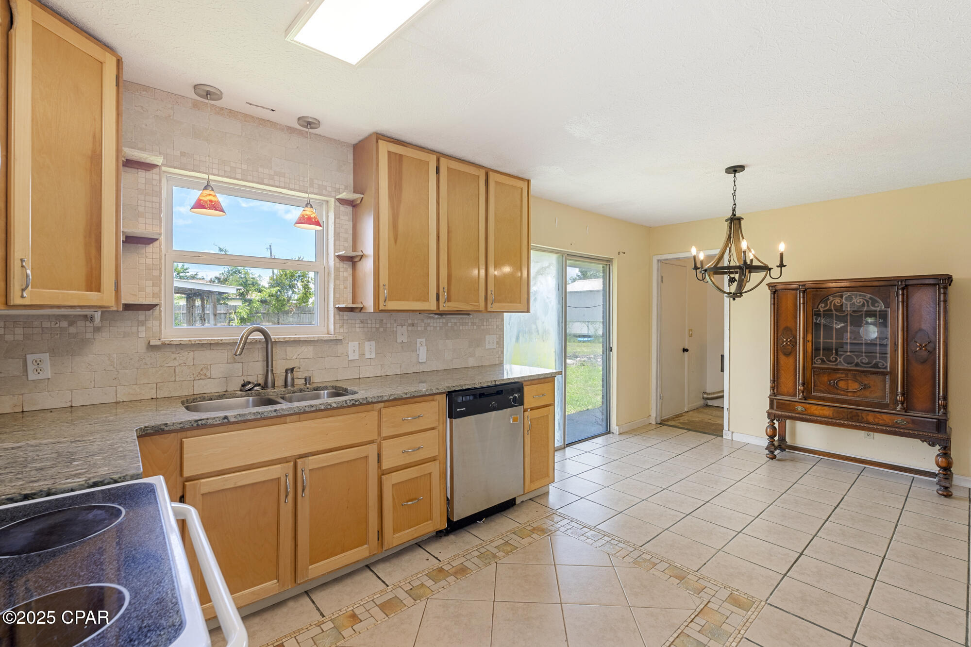 925 Hurst Court