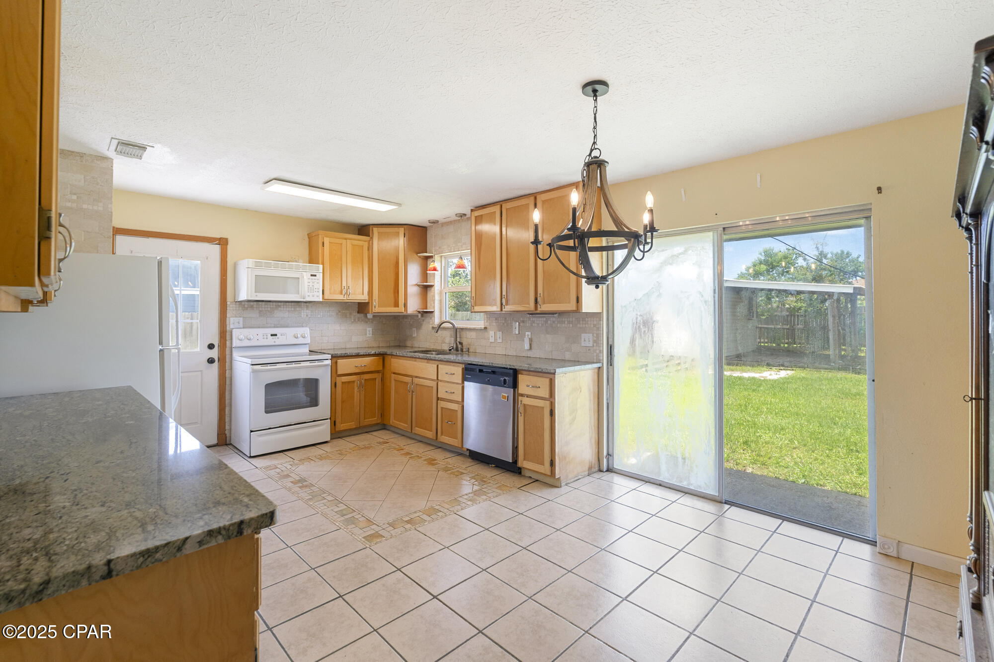 925 Hurst Court