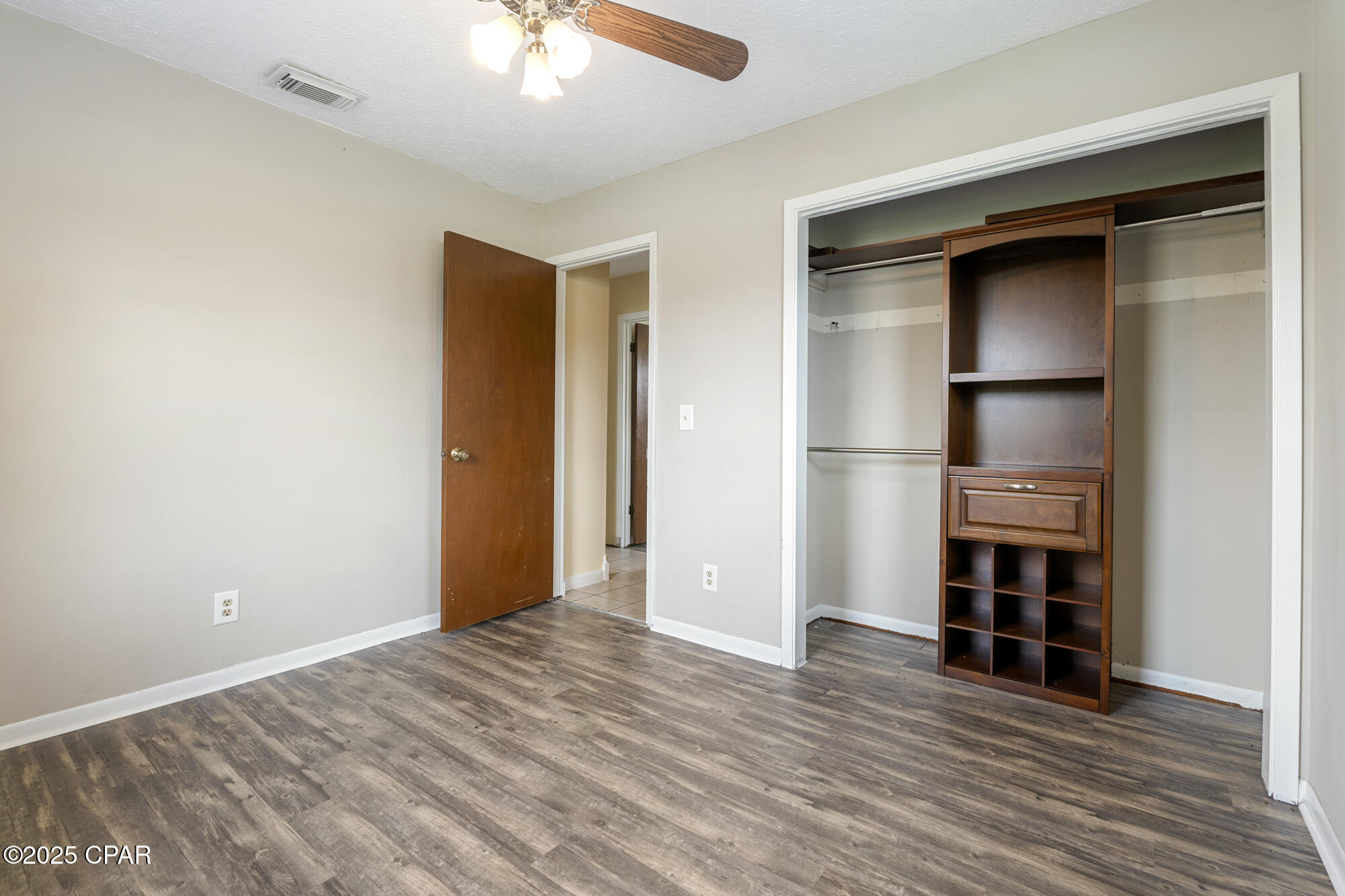 925 Hurst Court