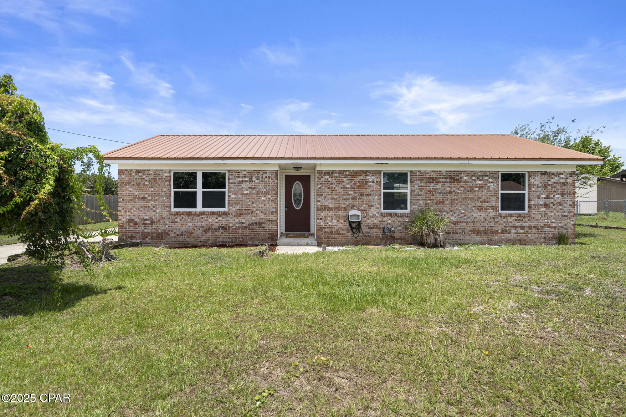 925 Hurst Court