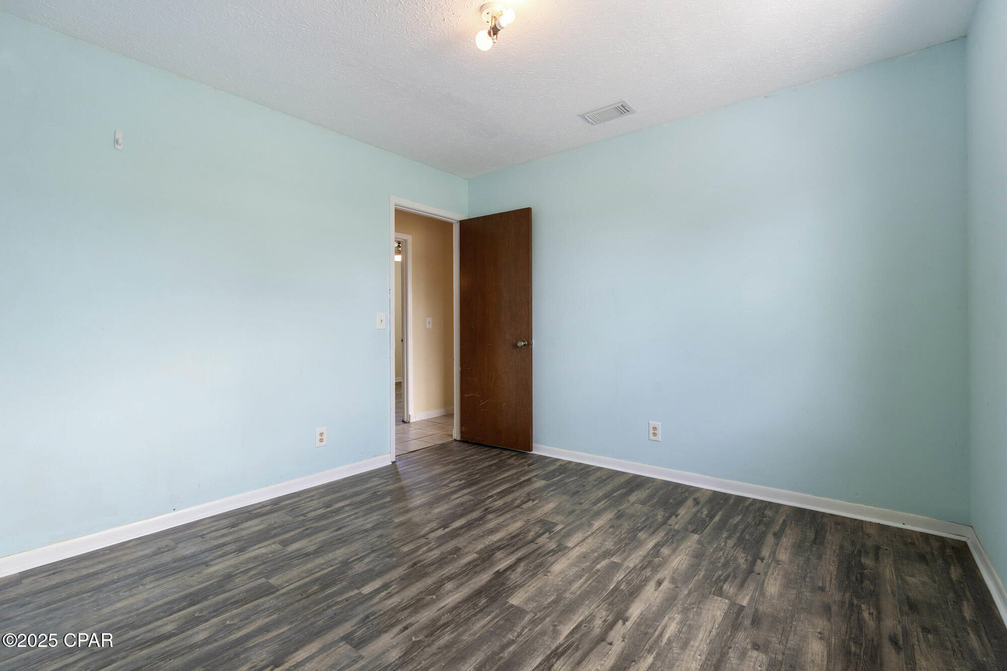 925 Hurst Court